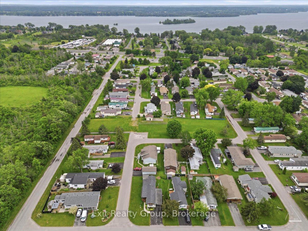 Photo 26 of 12 Park Lane, Quinte West, Sidney Ward — HOMEH