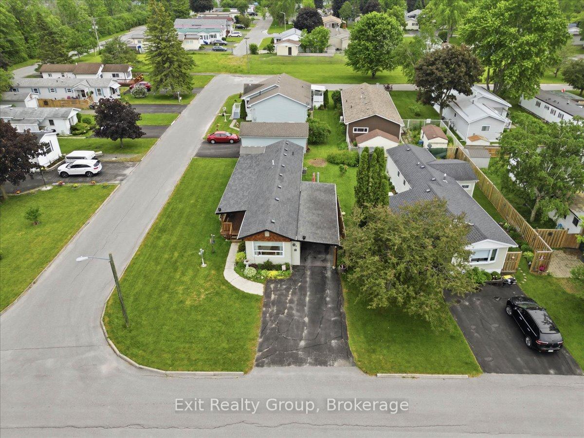 Photo 27 of 12 Park Lane, Quinte West, Sidney Ward — HOMEH