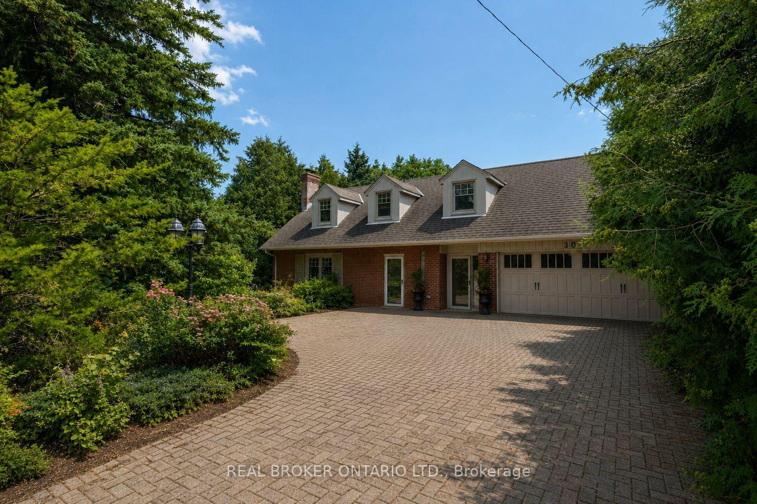 Photo 1 of 302 Burnhamthorpe Road, Etobicoke, Islington-City Centre West — HOMEH