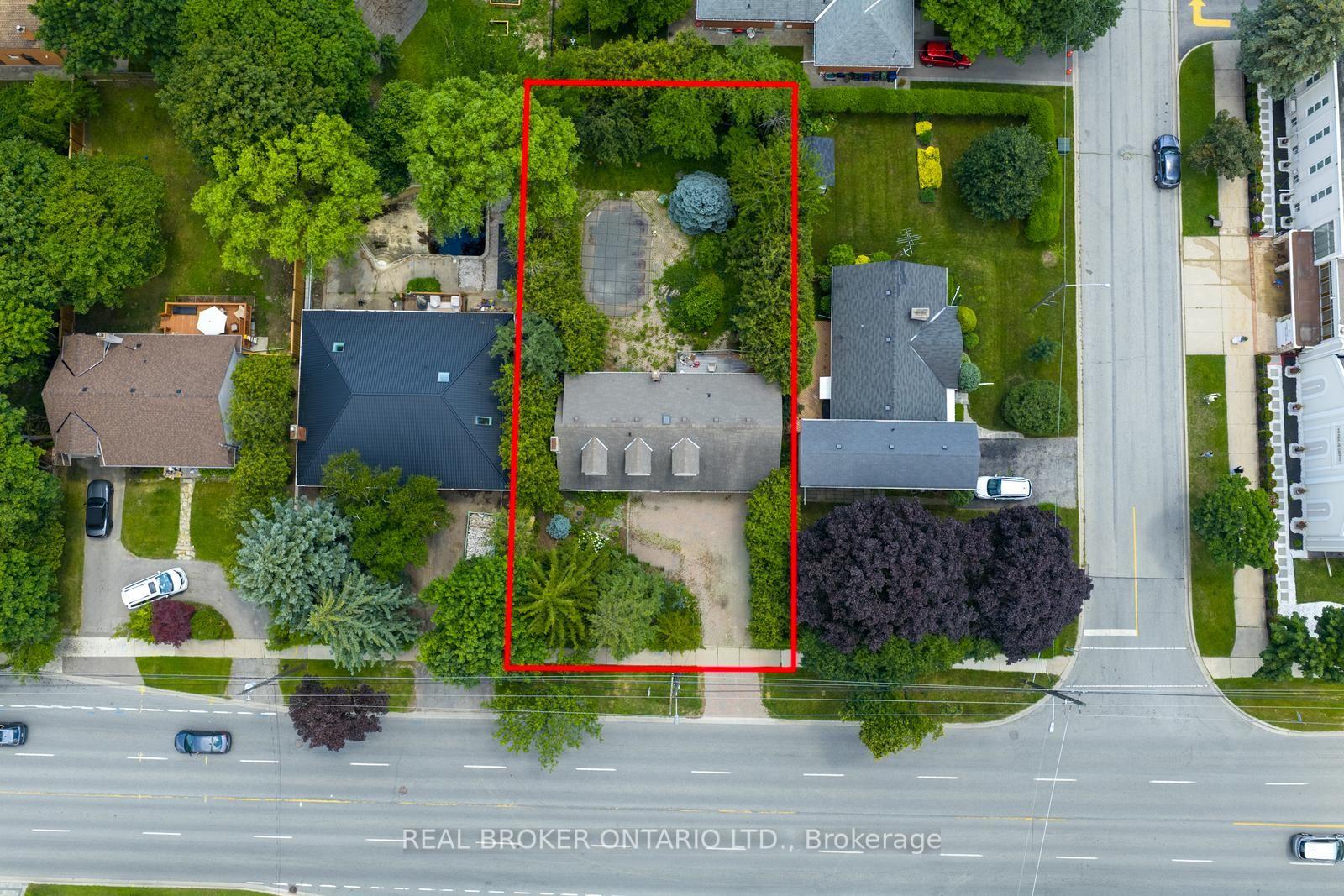 Photo 7 of 302 Burnhamthorpe Road, Etobicoke, Islington-City Centre West — HOMEH