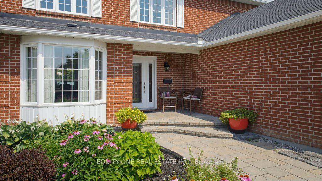 Photo 4 of 1315 Prestone Drive, Ottawa, Bilberry Creek/Queenswood Heights — HOMEH