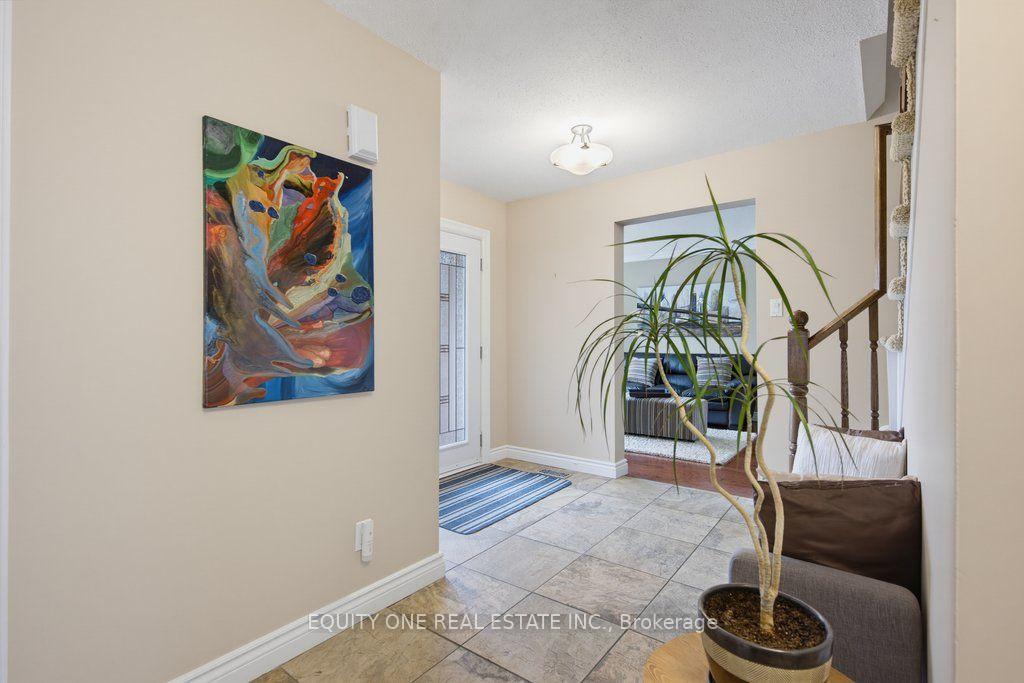 Photo 7 of 1315 Prestone Drive, Ottawa, Bilberry Creek/Queenswood Heights — HOMEH