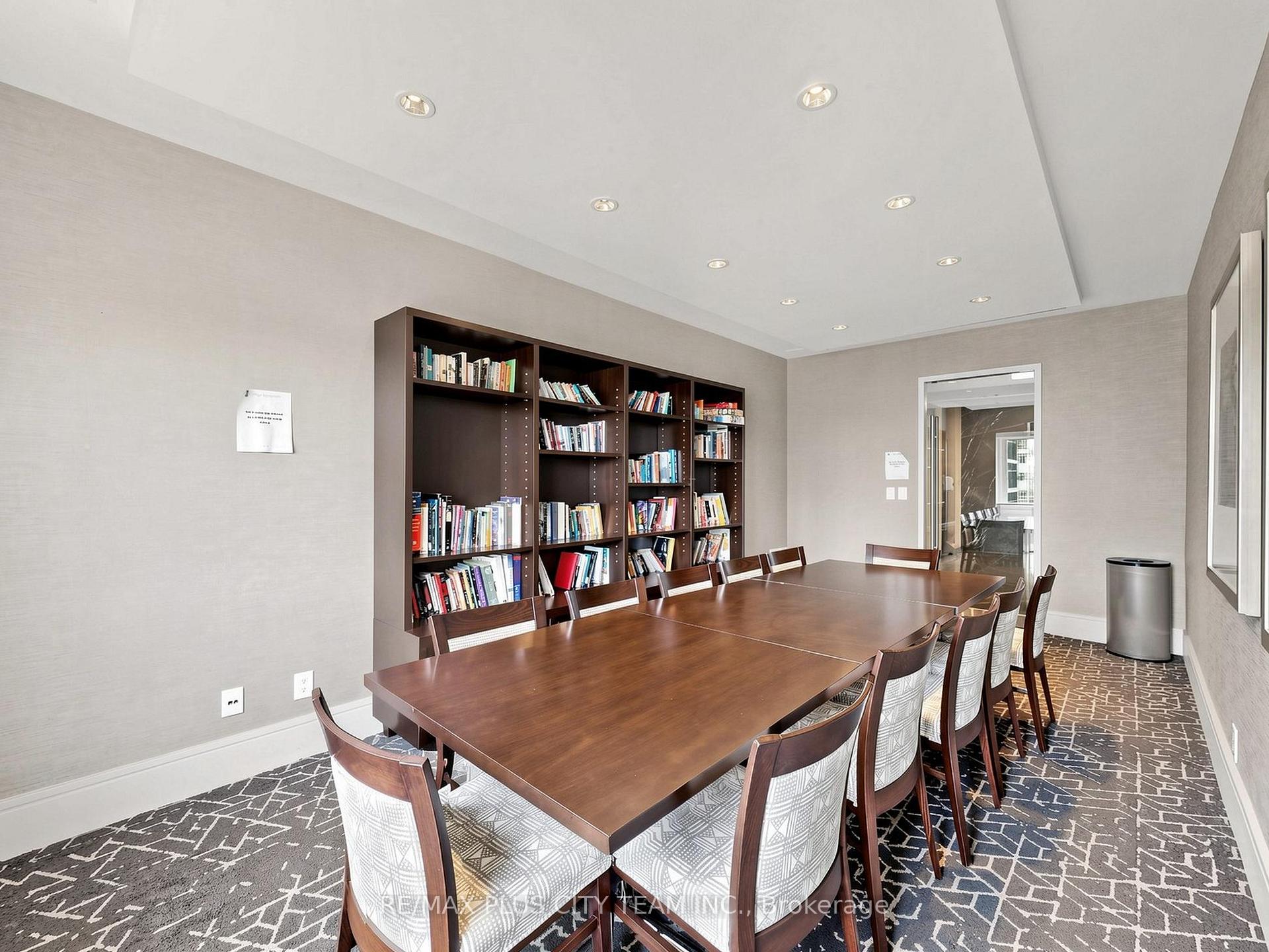 Photo 37 of Unit 2006, 8 Park Road, Toronto, Rosedale-Moore Park — HOMEH