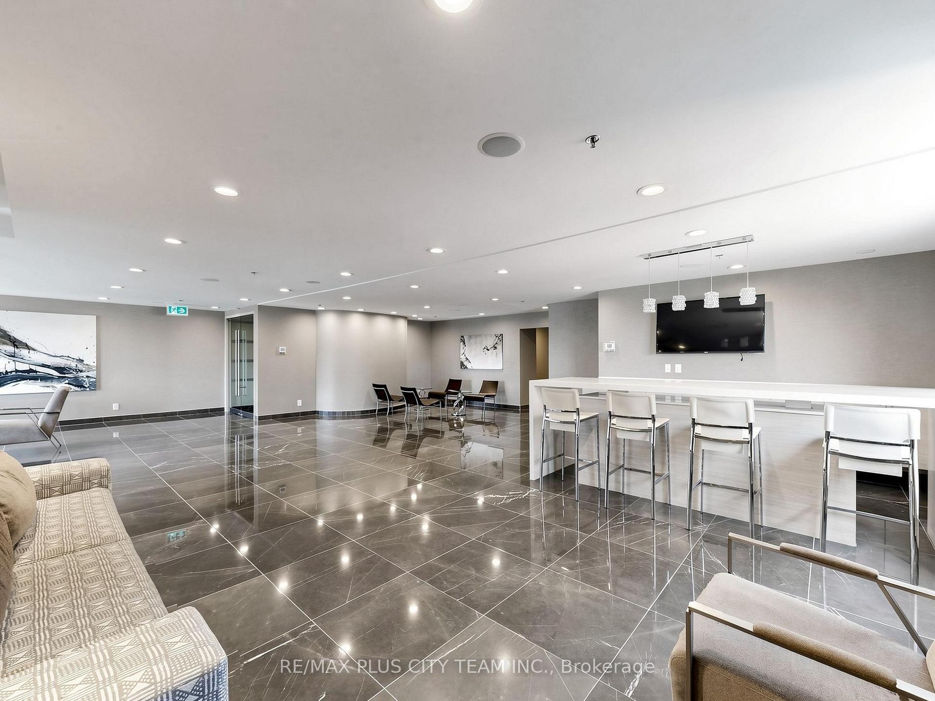 Photo 38 of Unit 2006, 8 Park Road, Toronto, Rosedale-Moore Park — HOMEH