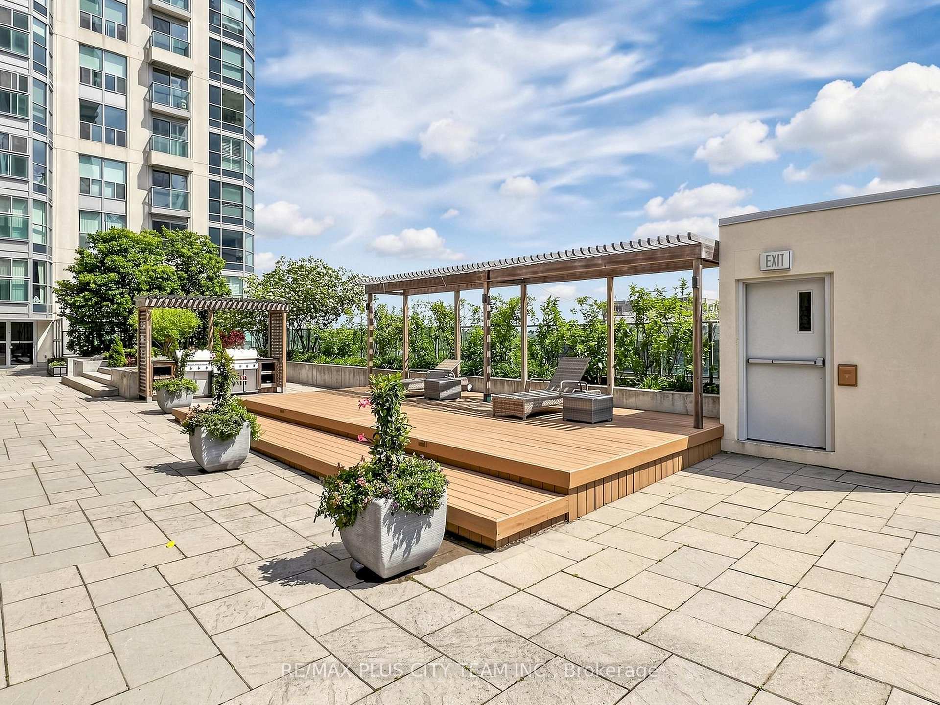 Photo 41 of Unit 2006, 8 Park Road, Toronto, Rosedale-Moore Park — HOMEH