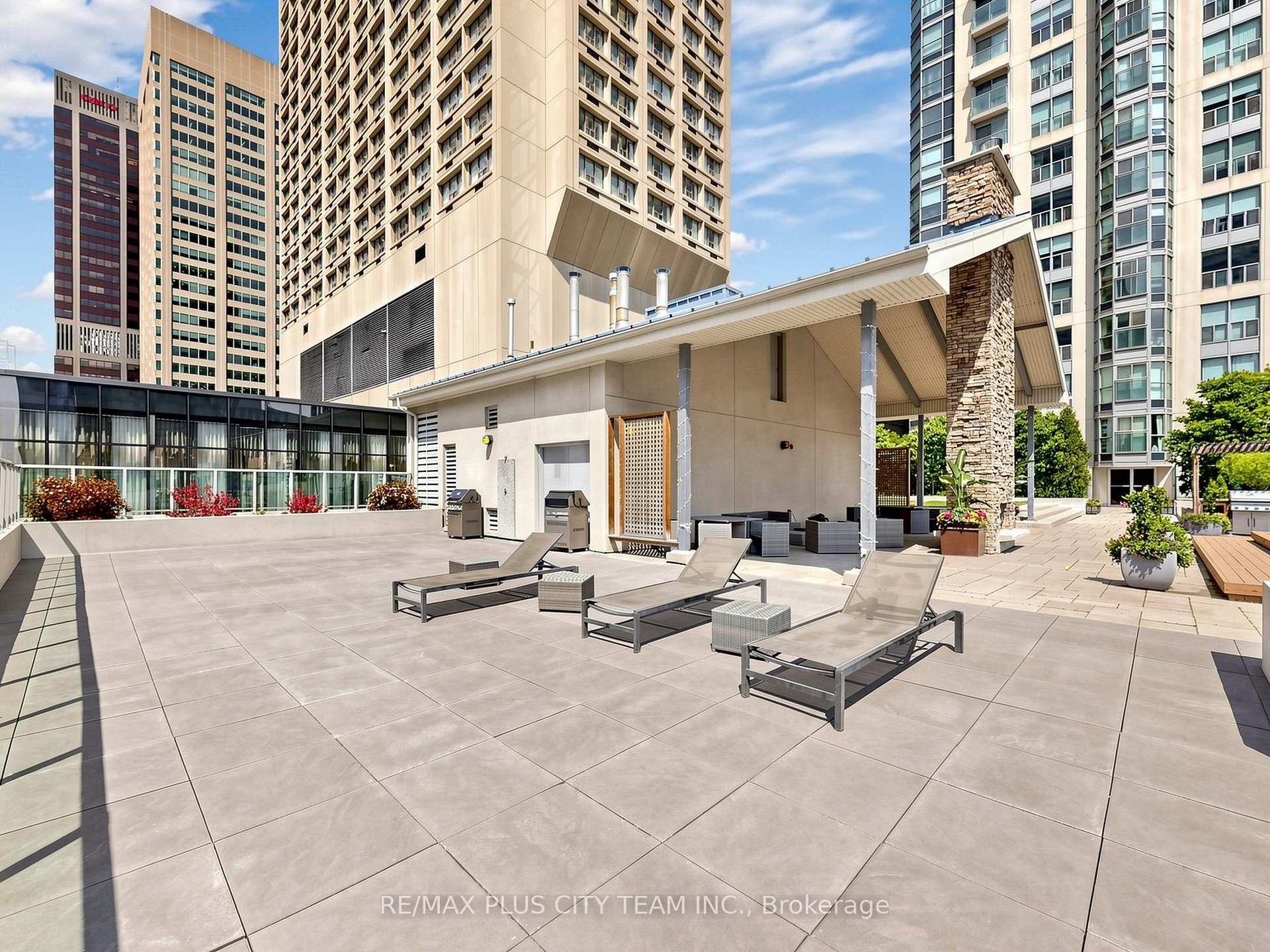 Photo 45 of Unit 2006, 8 Park Road, Toronto, Rosedale-Moore Park — HOMEH