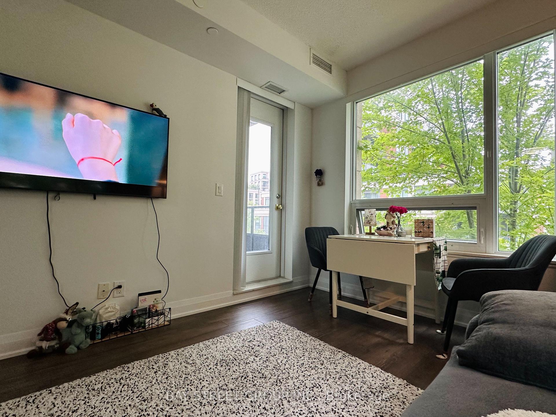 Photo 8 of Unit 222, 28 Uptown Drive, Markham, Unionville — HOMEH