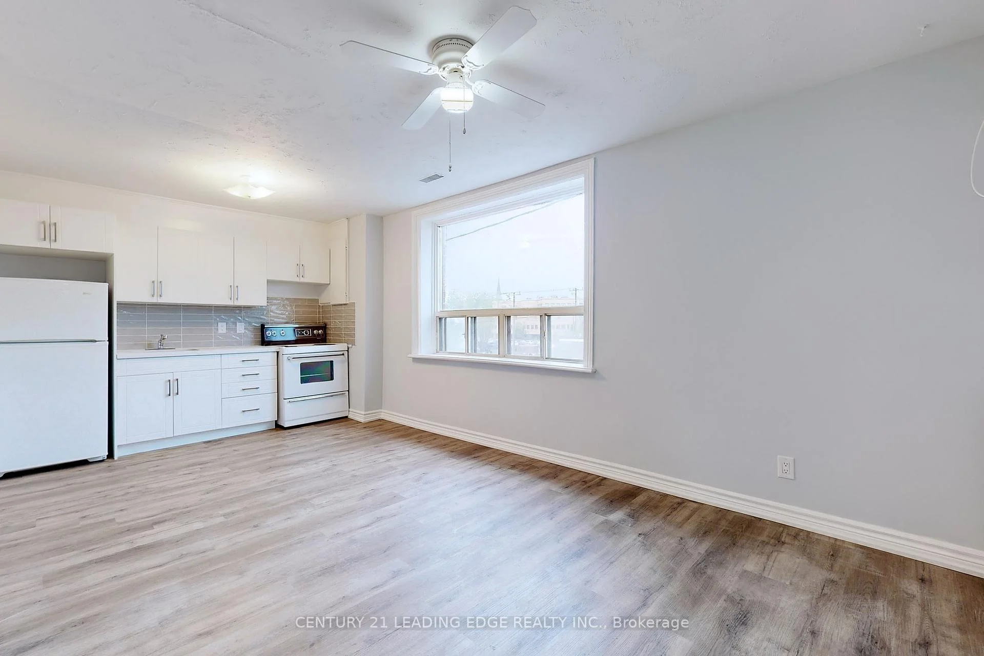 Photo 32 of Unit 3, 18 Brock Street W, Uxbridge — HOMEH