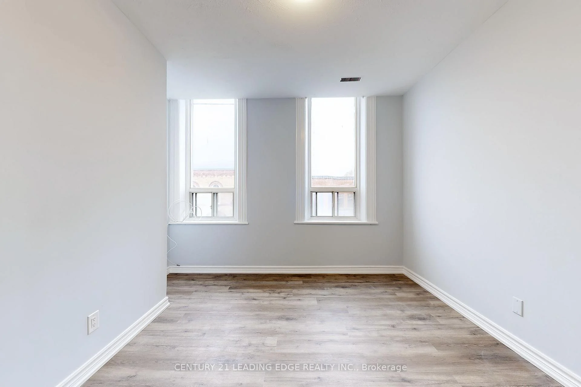Photo 40 of Unit 3, 18 Brock Street W, Uxbridge — HOMEH