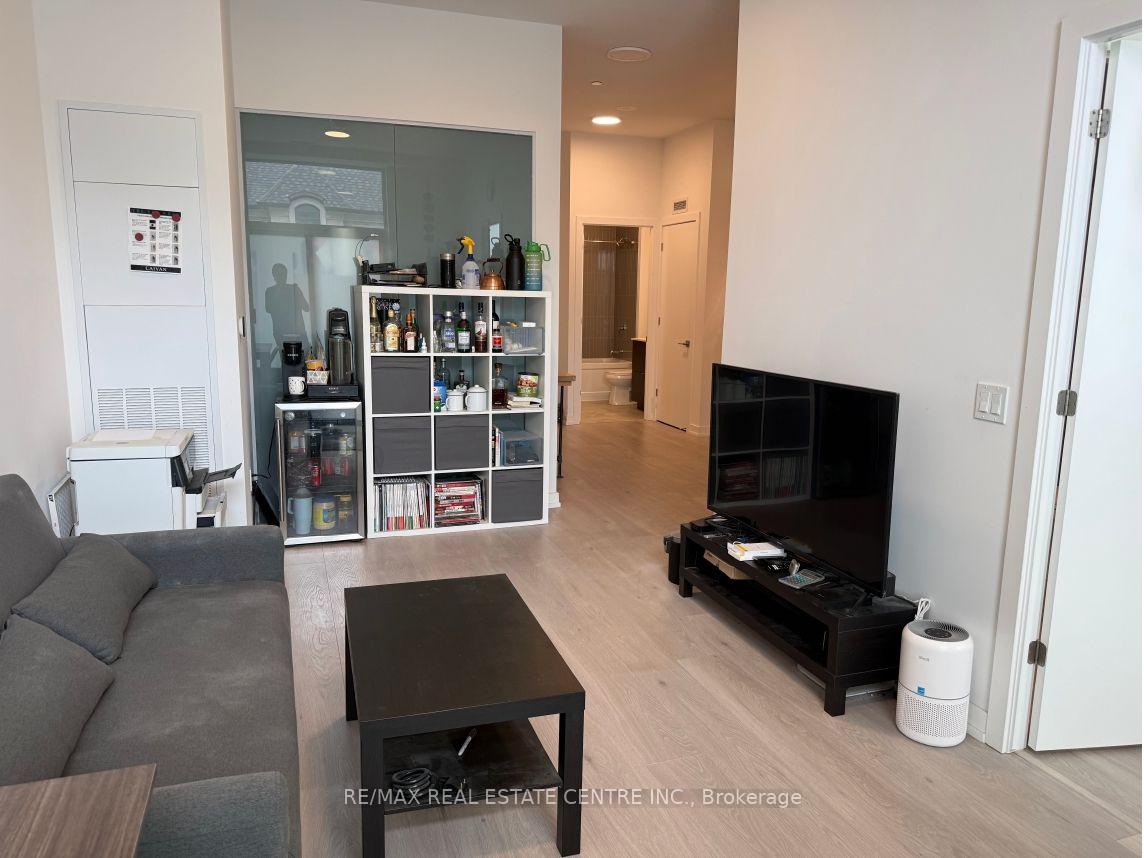 Photo 6 of Unit 111, 2501 Saw Whet Boulevard E, Oakville, Glen Abbey — HOMEH