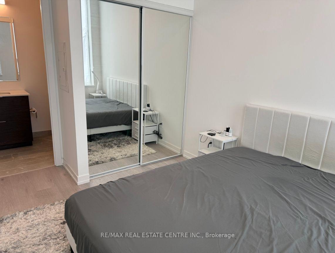 Photo 8 of Unit 111, 2501 Saw Whet Boulevard E, Oakville, Glen Abbey — HOMEH