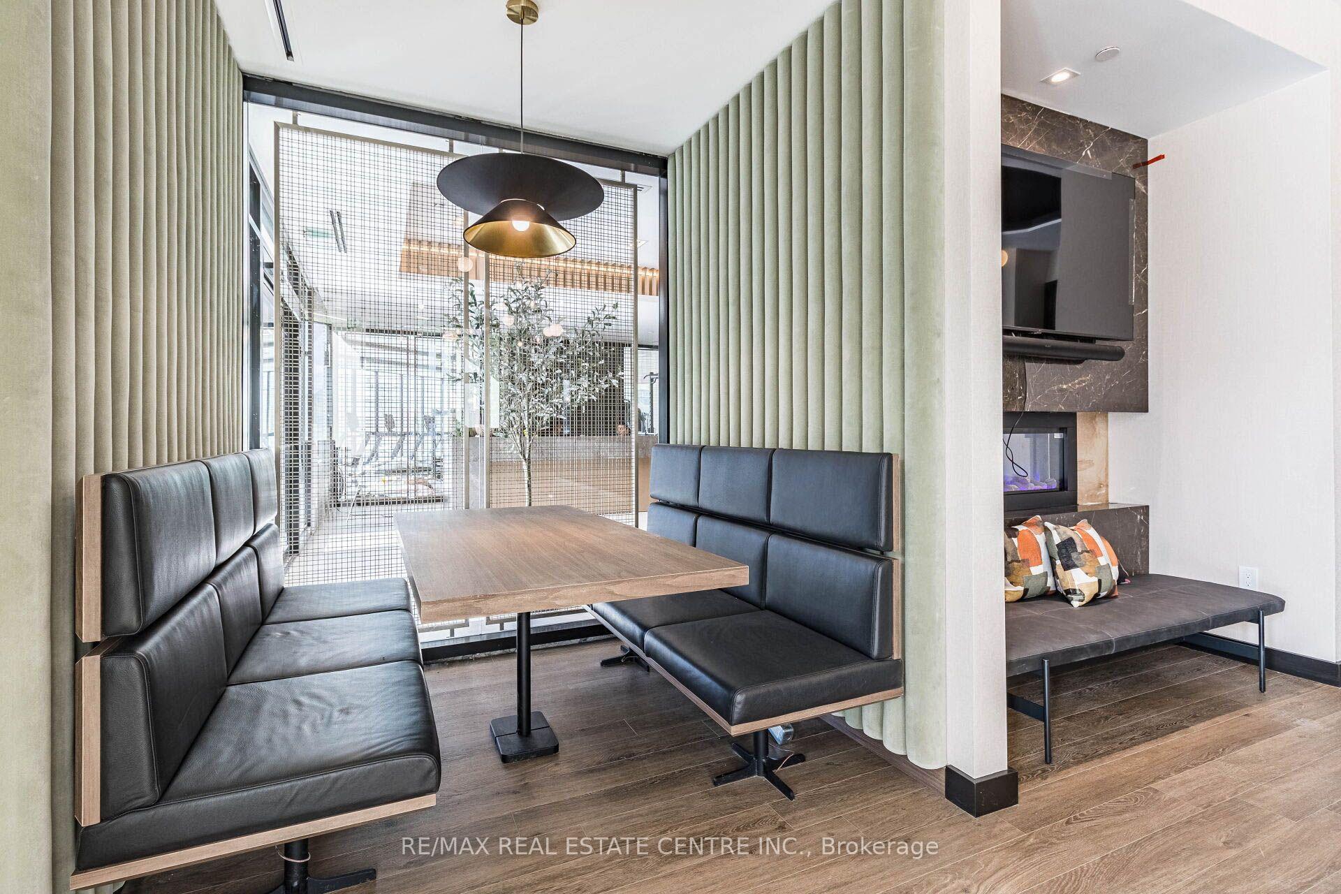Photo 20 of Unit 111, 2501 Saw Whet Boulevard E, Oakville, Glen Abbey — HOMEH
