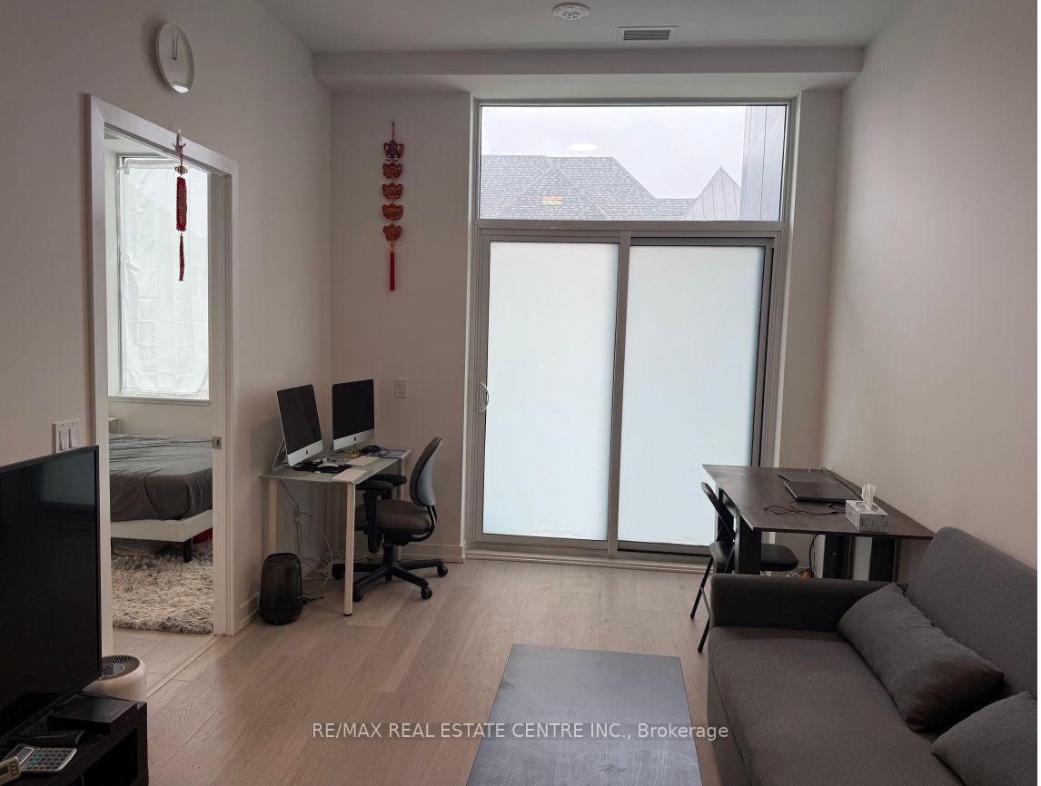 Photo 4 of Unit 111, 2501 Saw Whet Boulevard E, Oakville, Glen Abbey — HOMEH