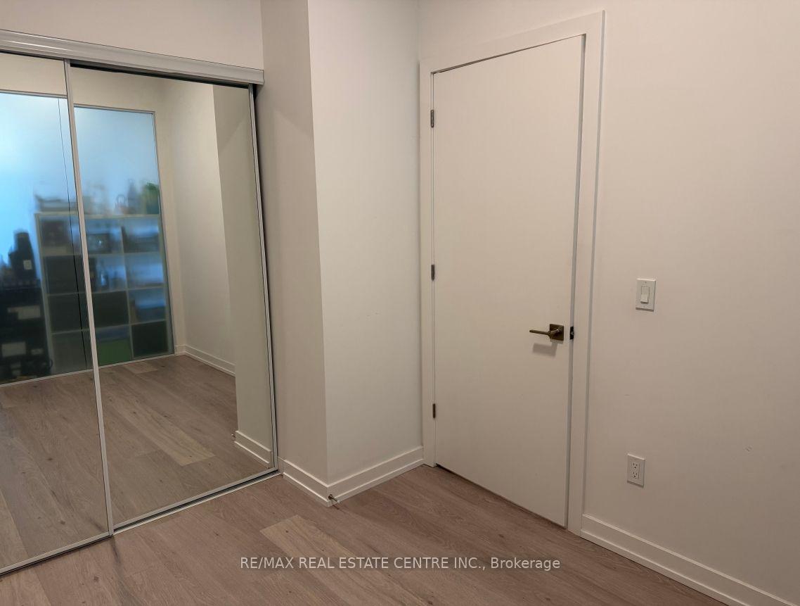 Photo 13 of Unit 111, 2501 Saw Whet Boulevard E, Oakville, Glen Abbey — HOMEH