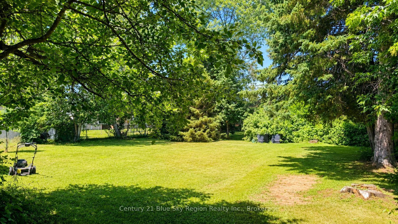 Photo 15 of 3 Superior Crescent, North Bay, Ferris — HOMEH