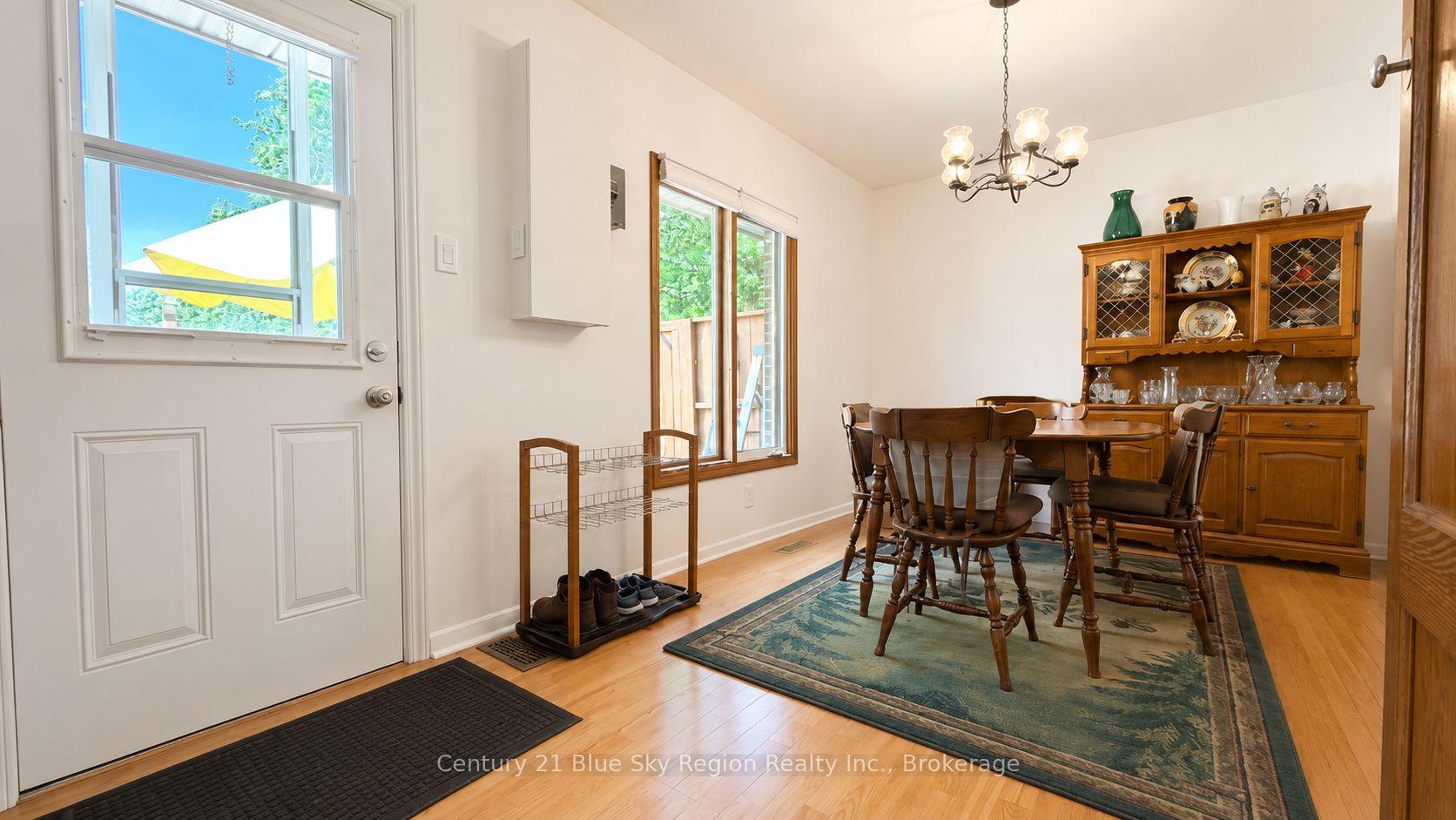 Photo 11 of 3 Superior Crescent, North Bay, Ferris — HOMEH