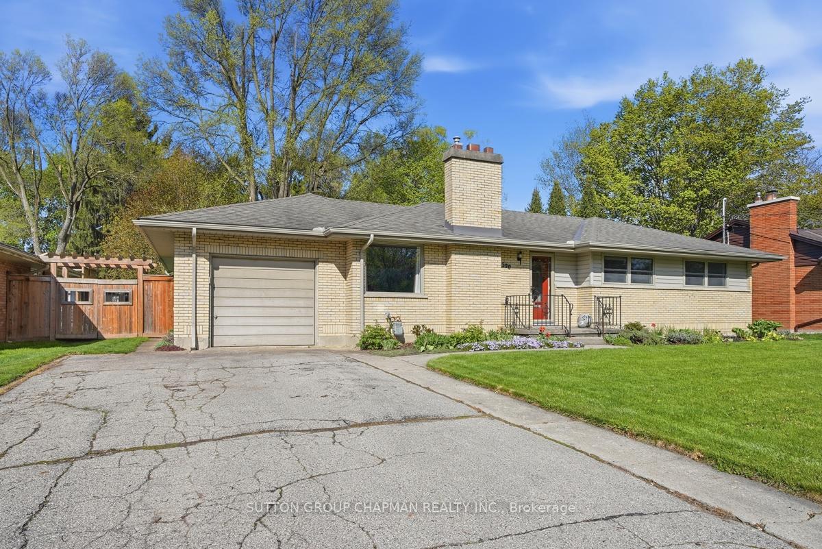 Photo 4 of 590 Oakridge Drive, London, North P — HOMEH