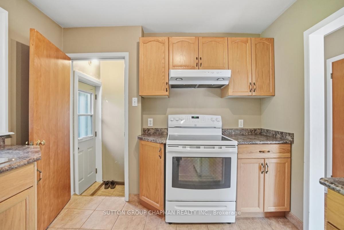 Photo 12 of 590 Oakridge Drive, London, North P — HOMEH