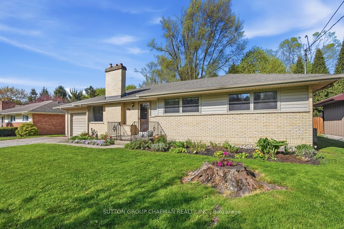 Photo 5 of 590 Oakridge Drive, London, North P — HOMEH