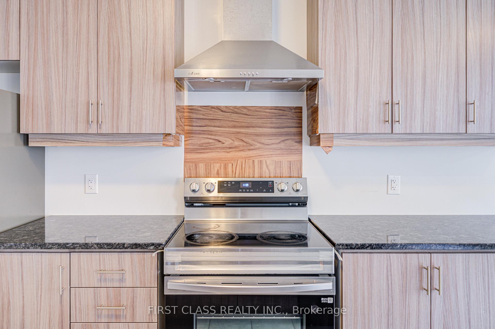 Photo 18 of 8 Nigh Drive, Markham, Middlefield — HOMEH