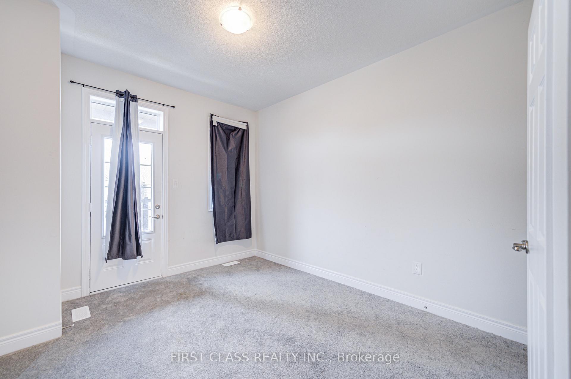 Photo 20 of 8 Nigh Drive, Markham, Middlefield — HOMEH