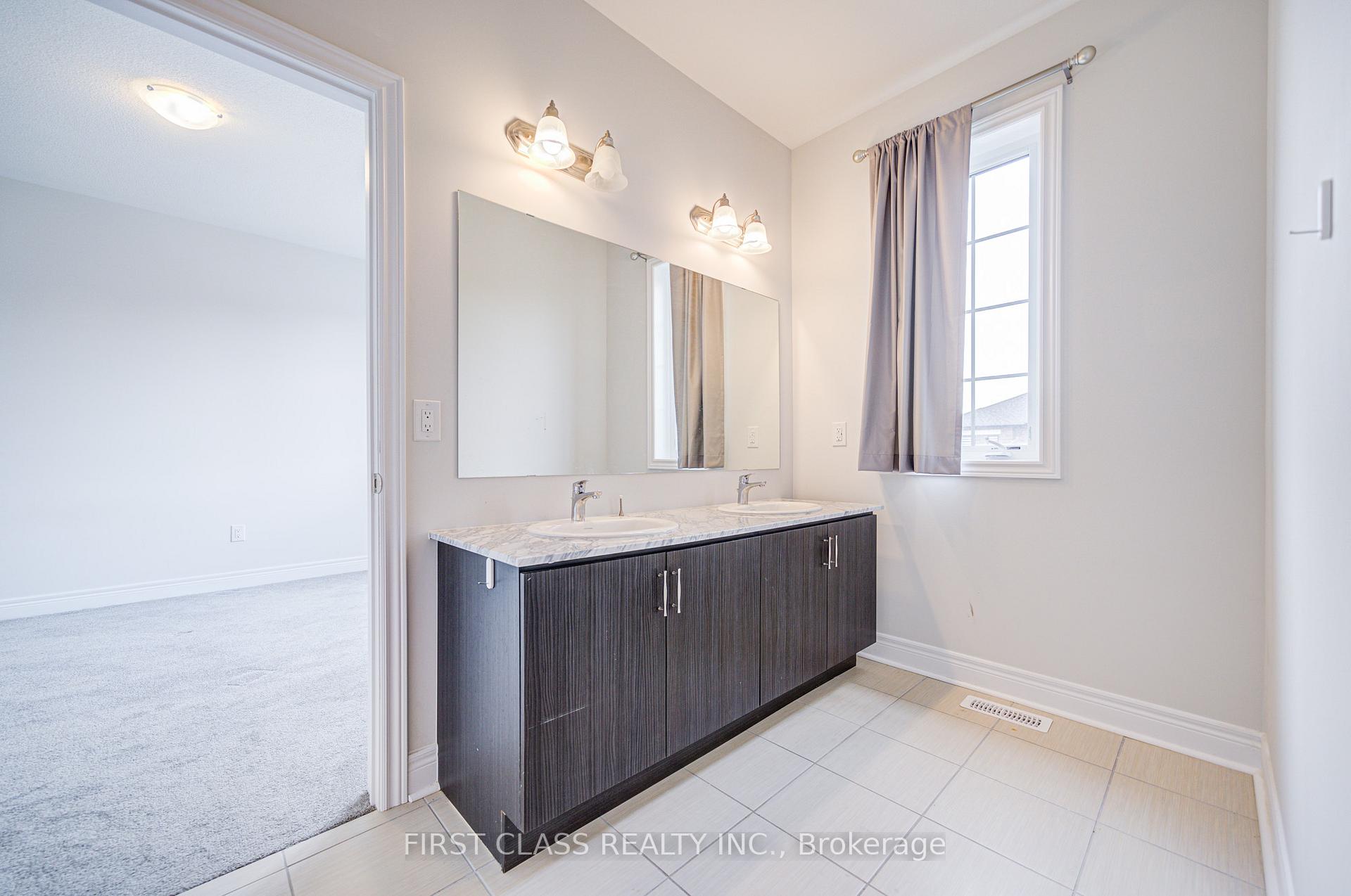 Photo 22 of 8 Nigh Drive, Markham, Middlefield — HOMEH