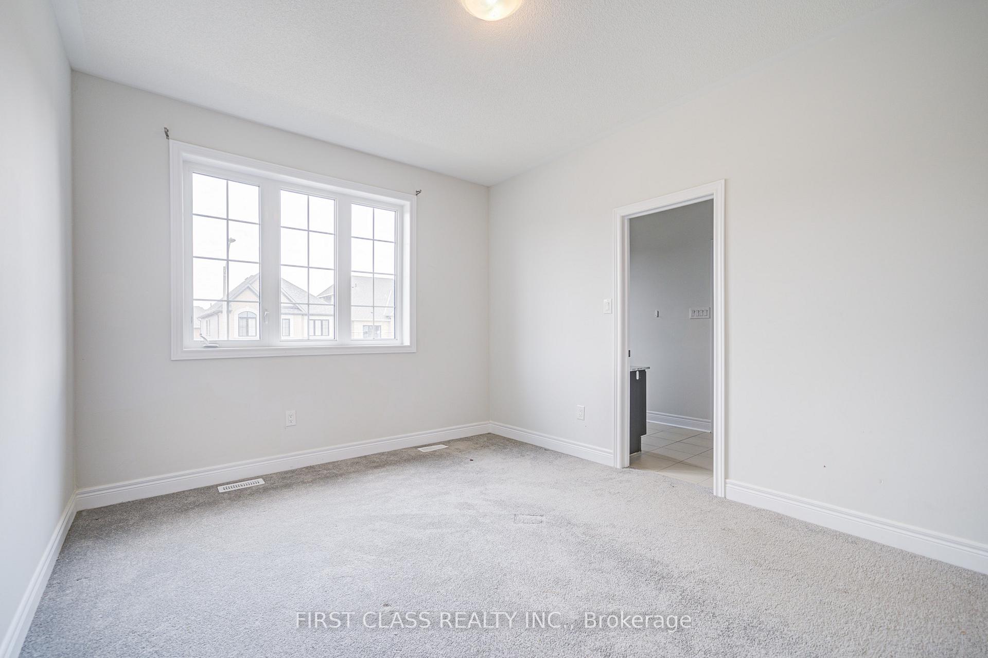 Photo 26 of 8 Nigh Drive, Markham, Middlefield — HOMEH