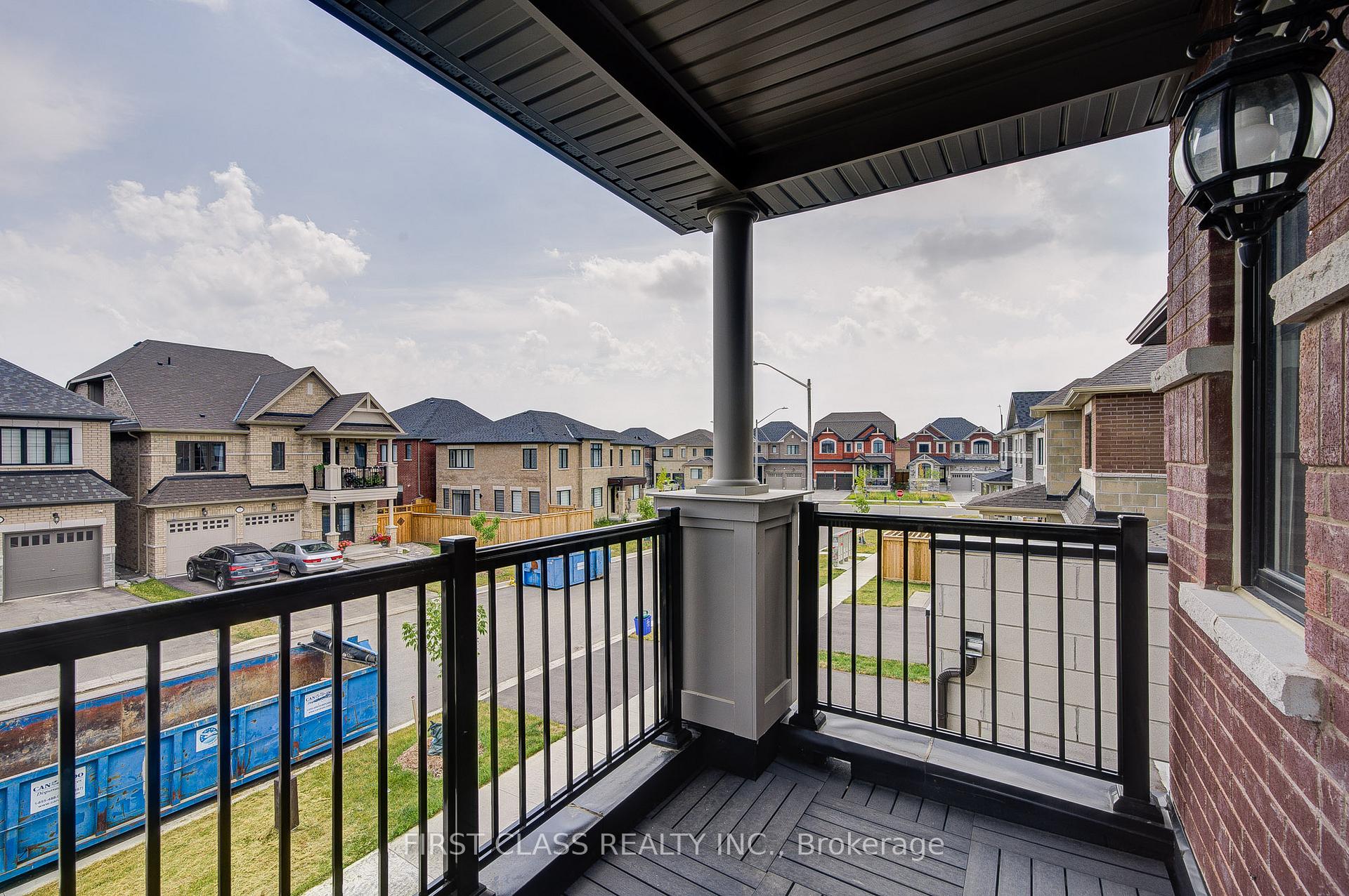 Photo 28 of 8 Nigh Drive, Markham, Middlefield — HOMEH