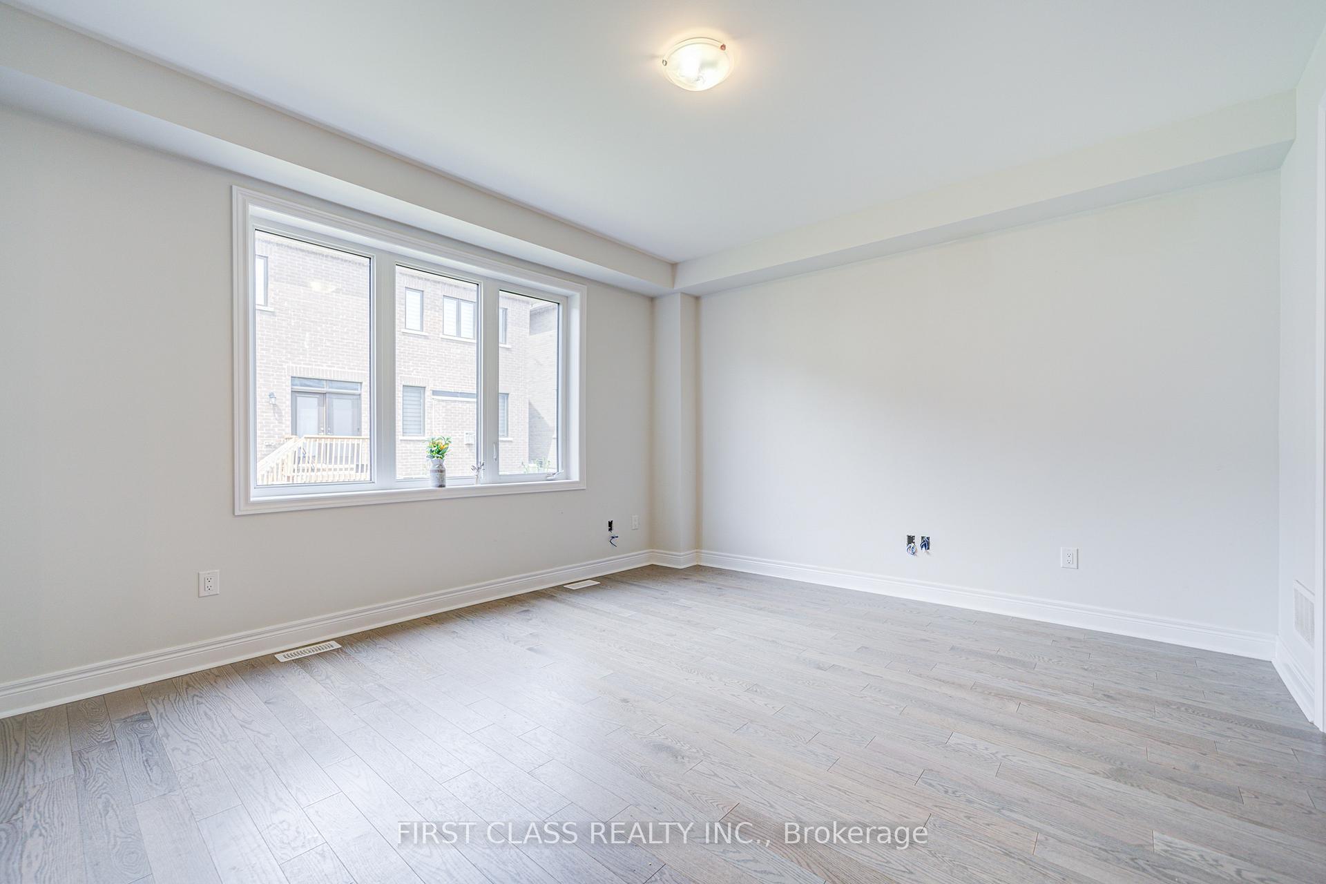 Photo 14 of 8 Nigh Drive, Markham, Middlefield — HOMEH