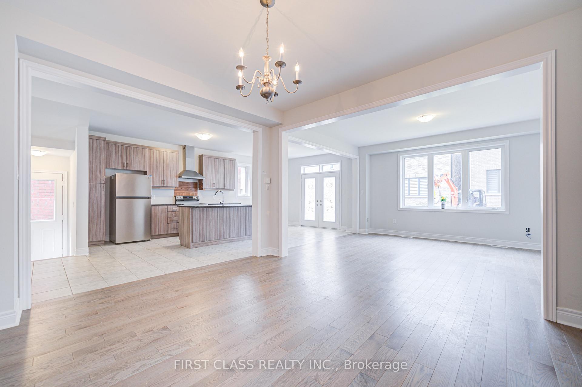 Photo 17 of 8 Nigh Drive, Markham, Middlefield — HOMEH