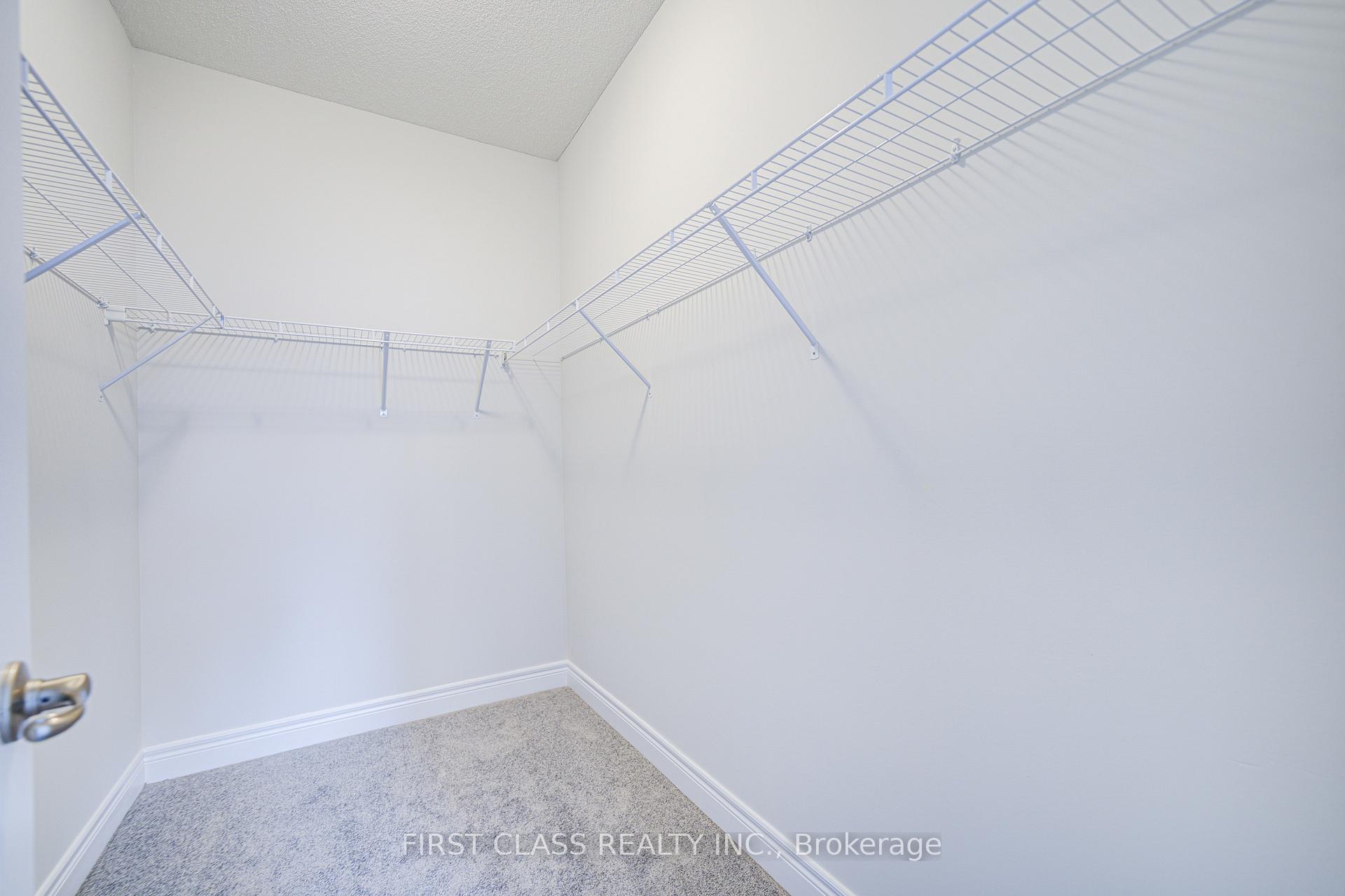 Photo 40 of 8 Nigh Drive, Markham, Middlefield — HOMEH