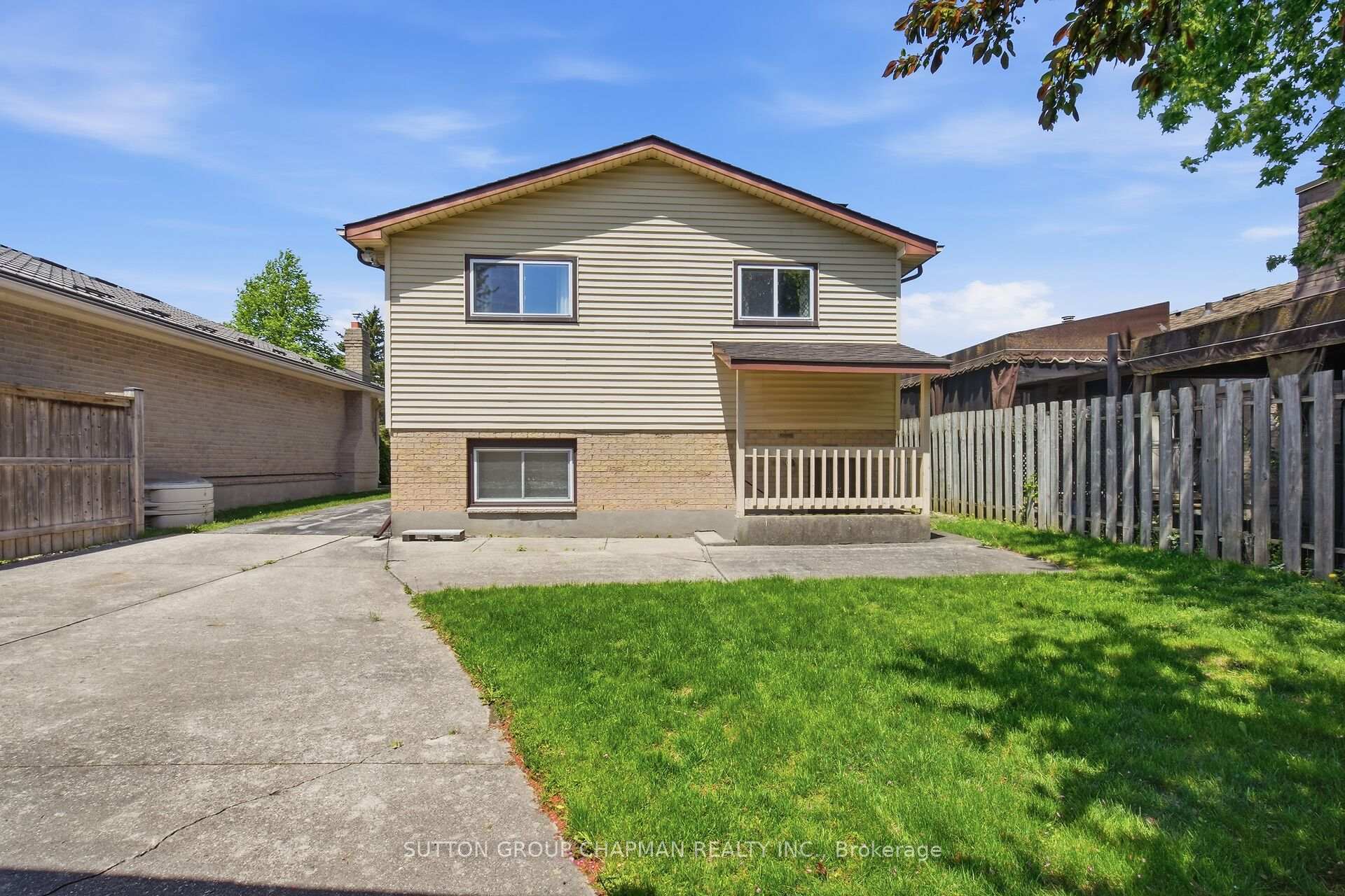 Photo 35 of 332 Ardsley Crescent, London, North I — HOMEH