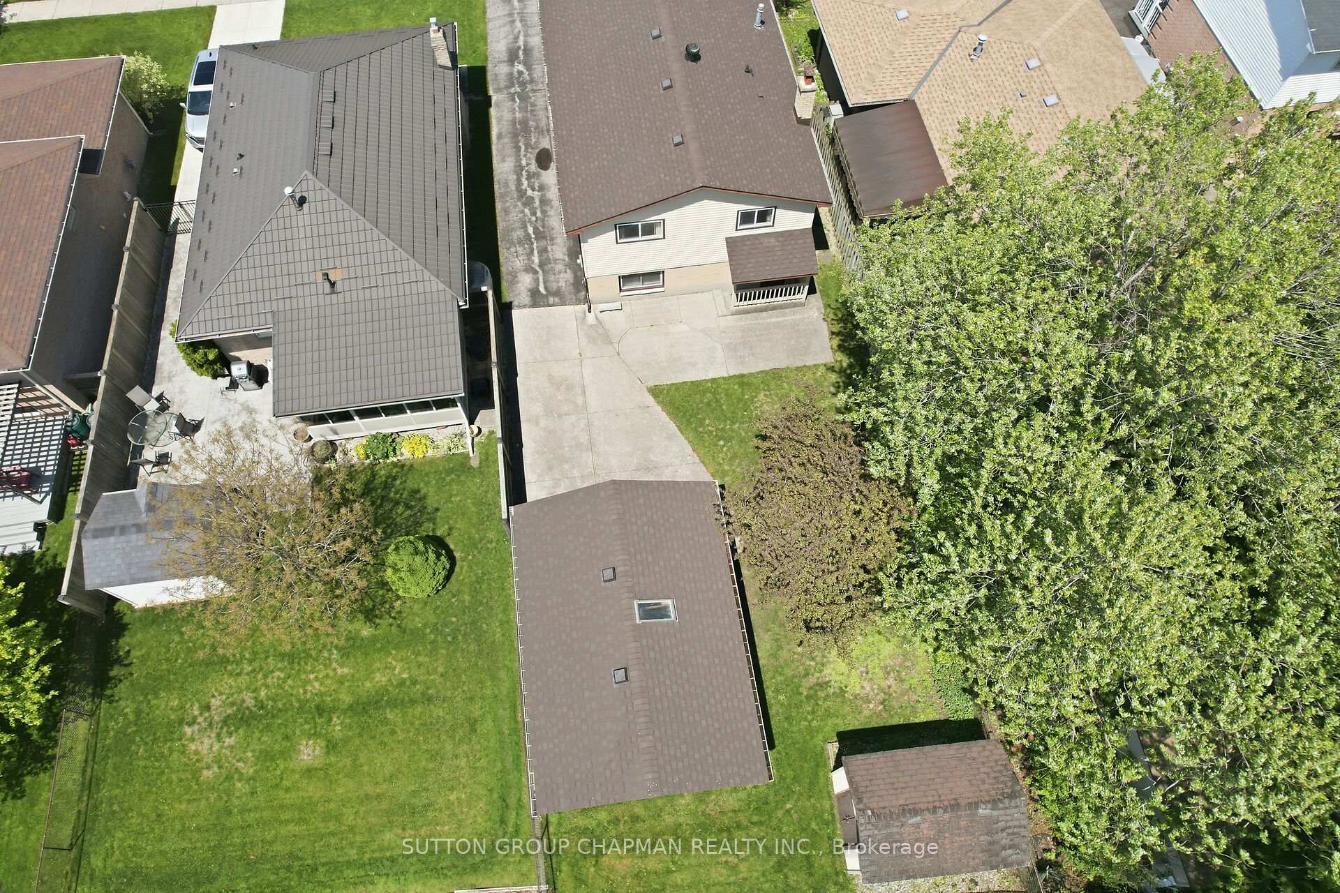 Photo 24 of 332 Ardsley Crescent, London, North I — HOMEH