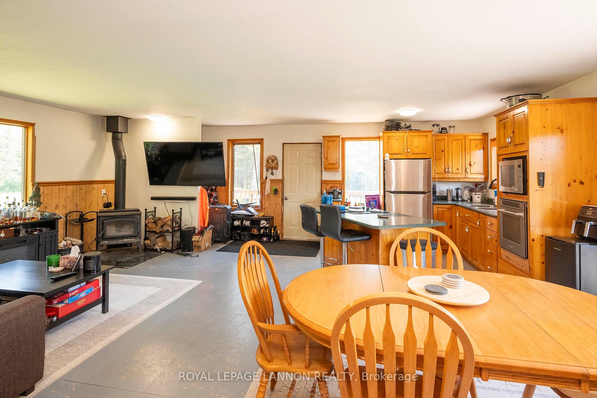 Photo 17 of 69 Niemi Road, Thunder Bay Remote Area, Ware — HOMEH