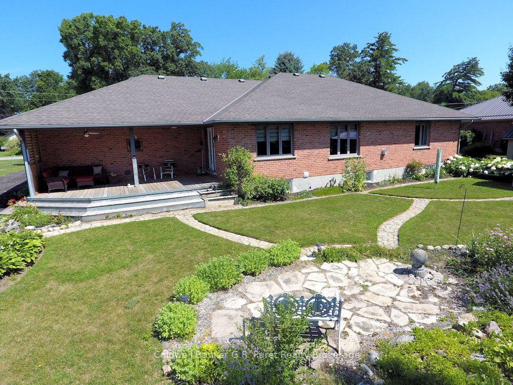 Photo 2 of 990 Norfolk County Road 21, Norfolk, Rural N. Walsingham — HOMEH