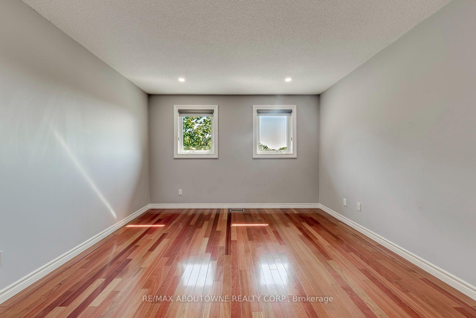 Photo 23 of 1124 Notley Crescent, Oakville, Glen Abbey — HOMEH
