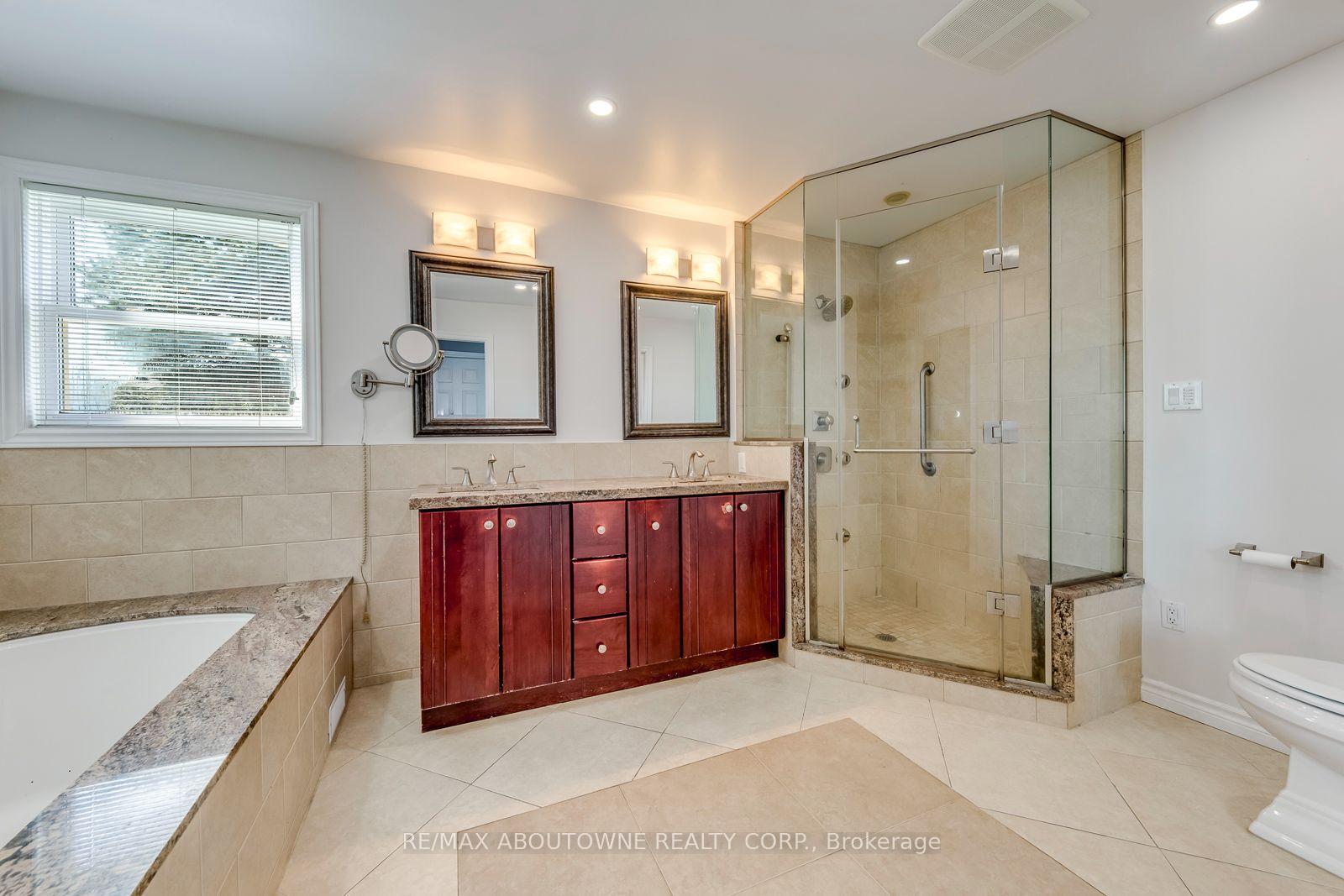 Photo 24 of 1124 Notley Crescent, Oakville, Glen Abbey — HOMEH