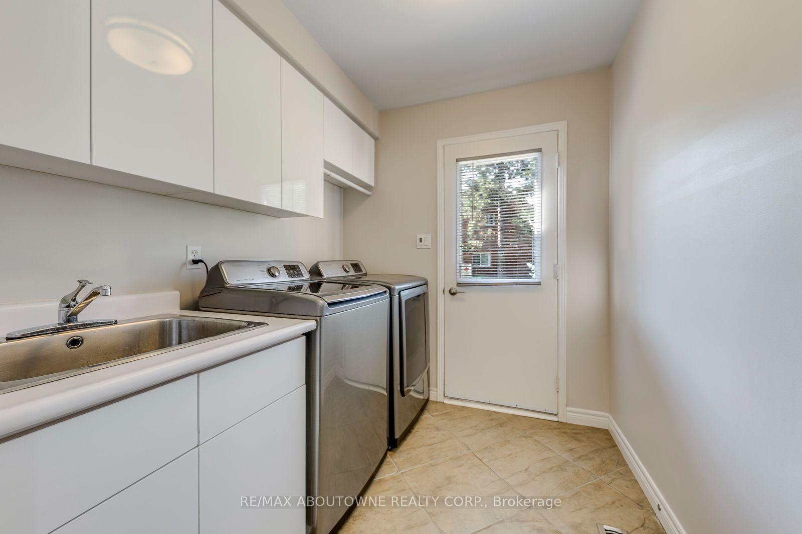 Photo 27 of 1124 Notley Crescent, Oakville, Glen Abbey — HOMEH