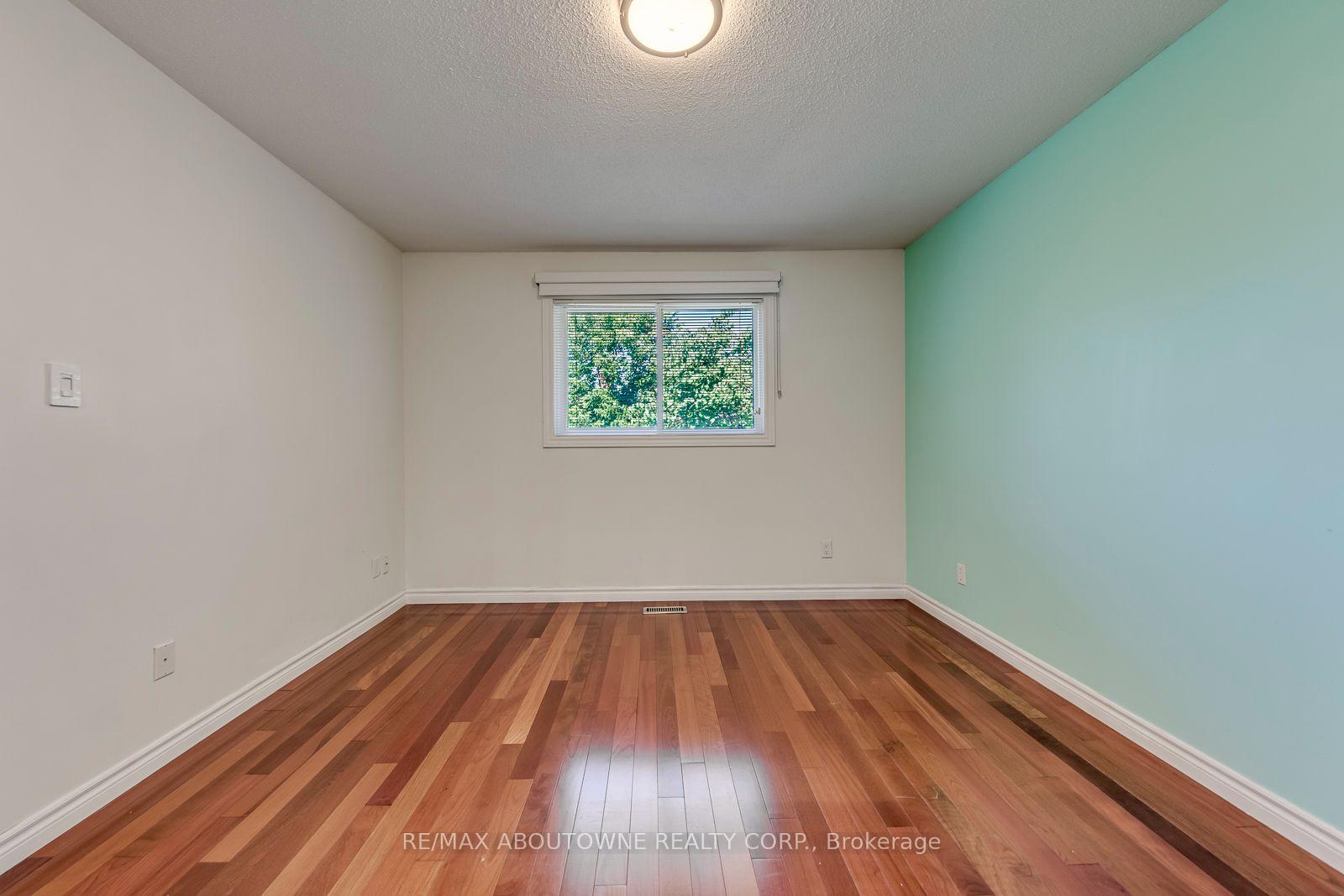 Photo 29 of 1124 Notley Crescent, Oakville, Glen Abbey — HOMEH