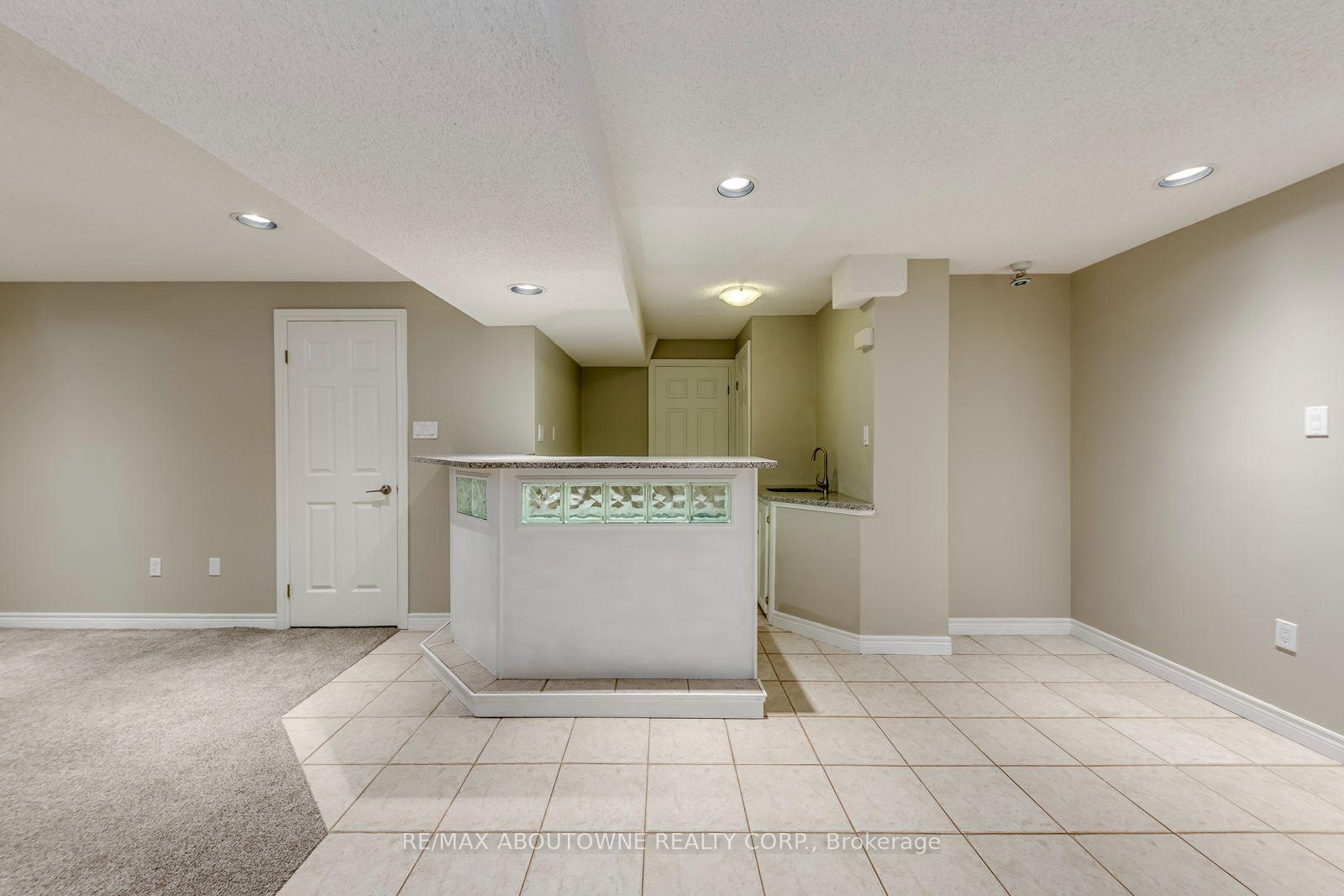 Photo 36 of 1124 Notley Crescent, Oakville, Glen Abbey — HOMEH