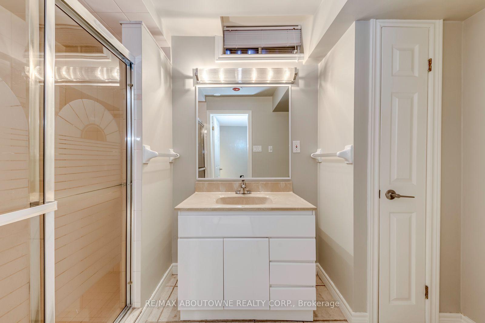 Photo 42 of 1124 Notley Crescent, Oakville, Glen Abbey — HOMEH