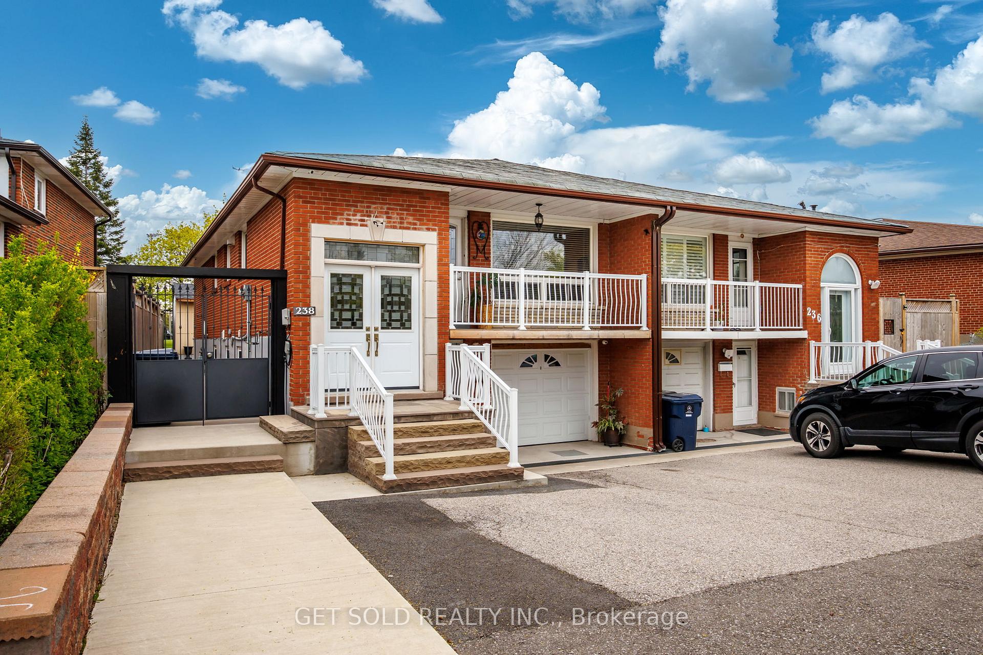 Front of 238 Firgrove Crescent