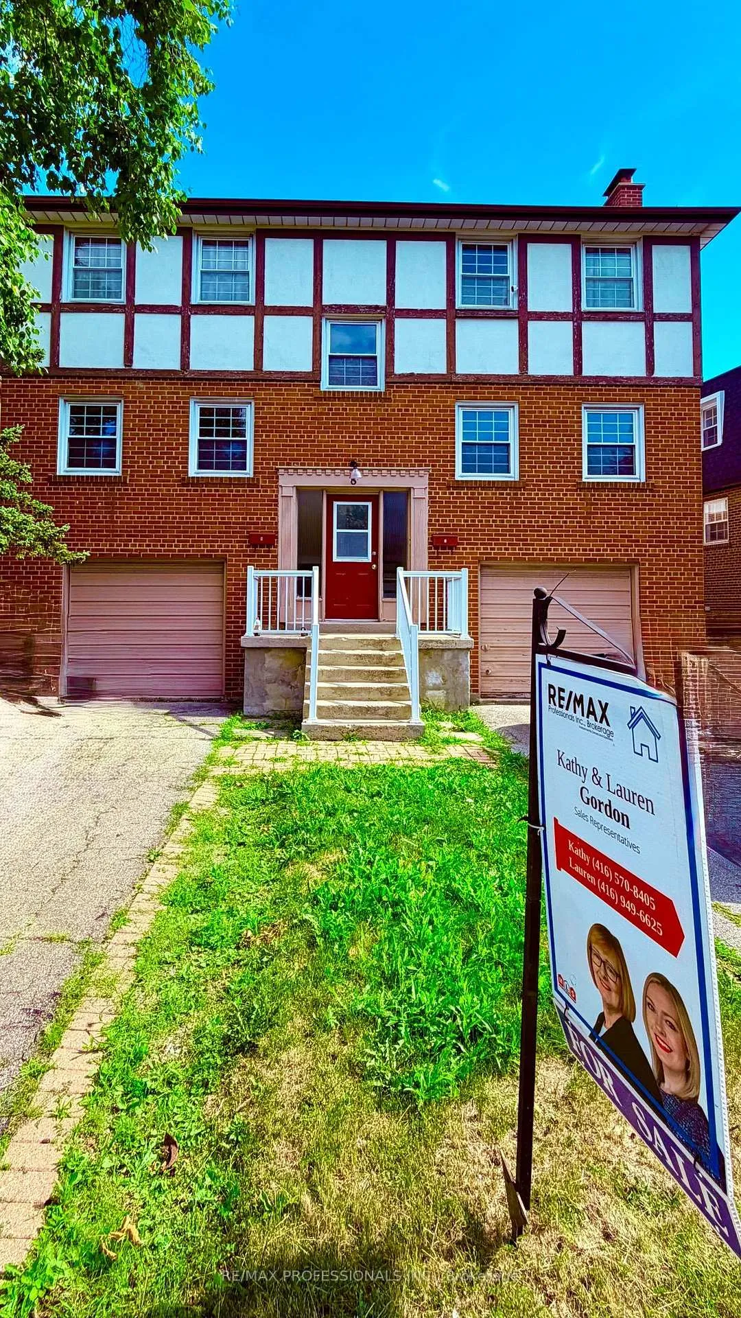 Front of 8 Bridesburg Drive