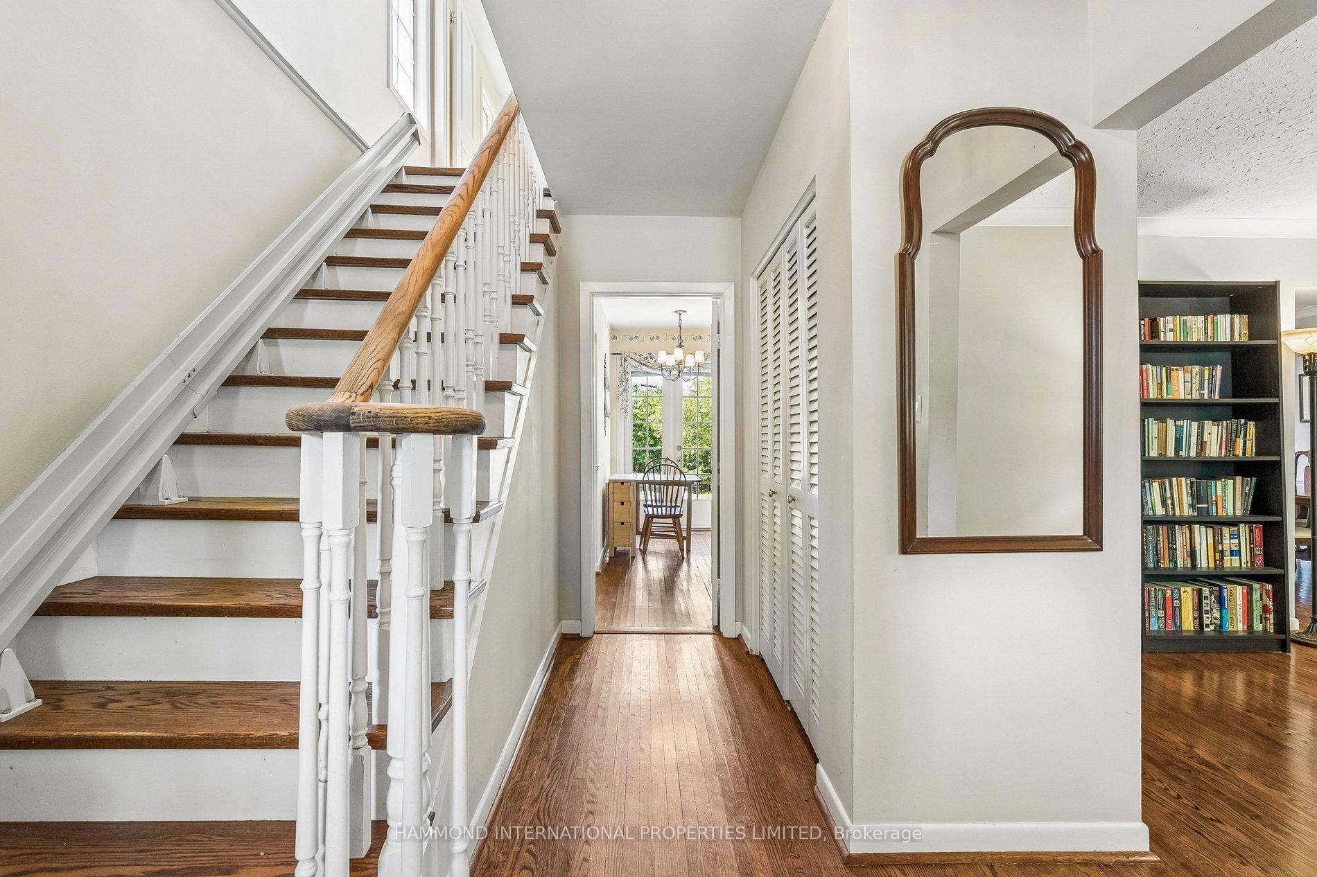 Photo 4 of 28 Almond Avenue, Markham, Grandview — HOMEH