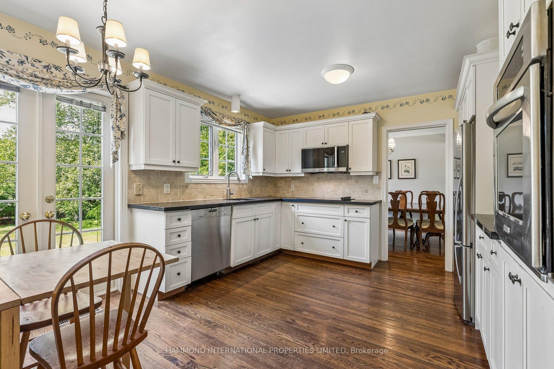 Photo 12 of 28 Almond Avenue, Markham, Grandview — HOMEH