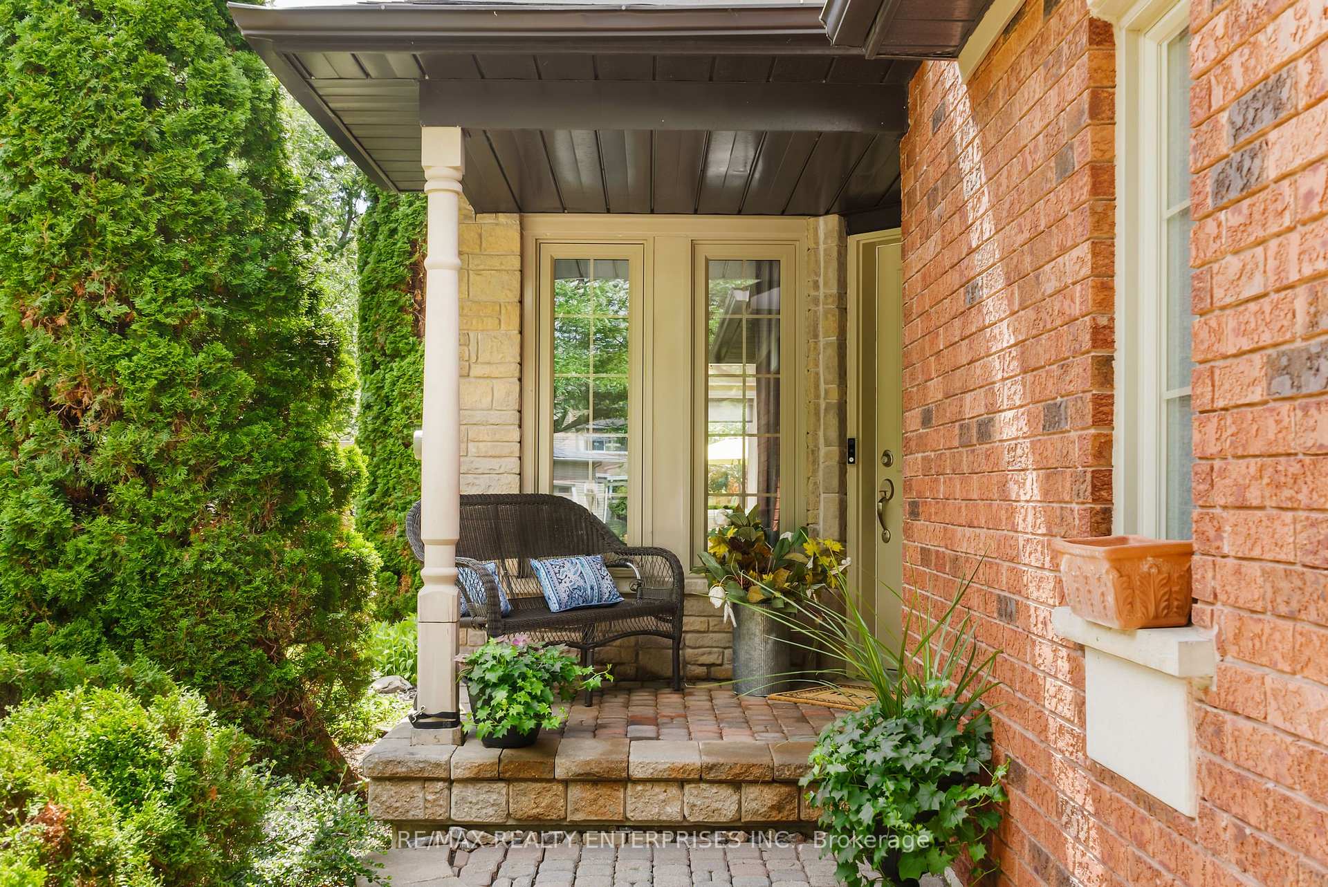 Photo 5 of 6916 Yarrow Avenue, Mississauga, Lisgar — HOMEH