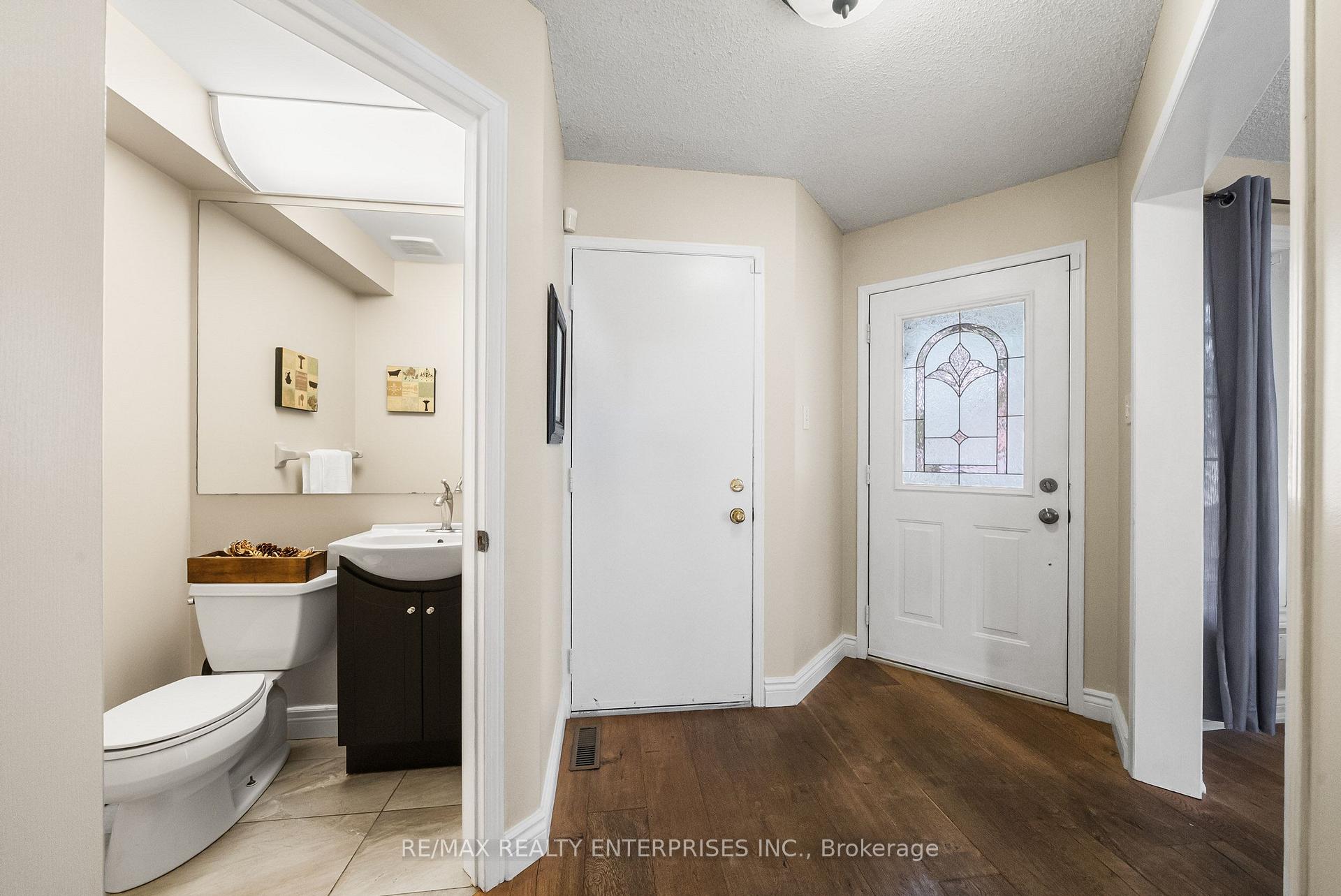 Photo 6 of 6916 Yarrow Avenue, Mississauga, Lisgar — HOMEH