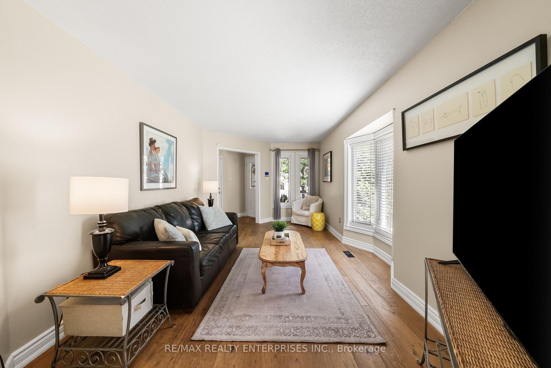 Photo 9 of 6916 Yarrow Avenue, Mississauga, Lisgar — HOMEH