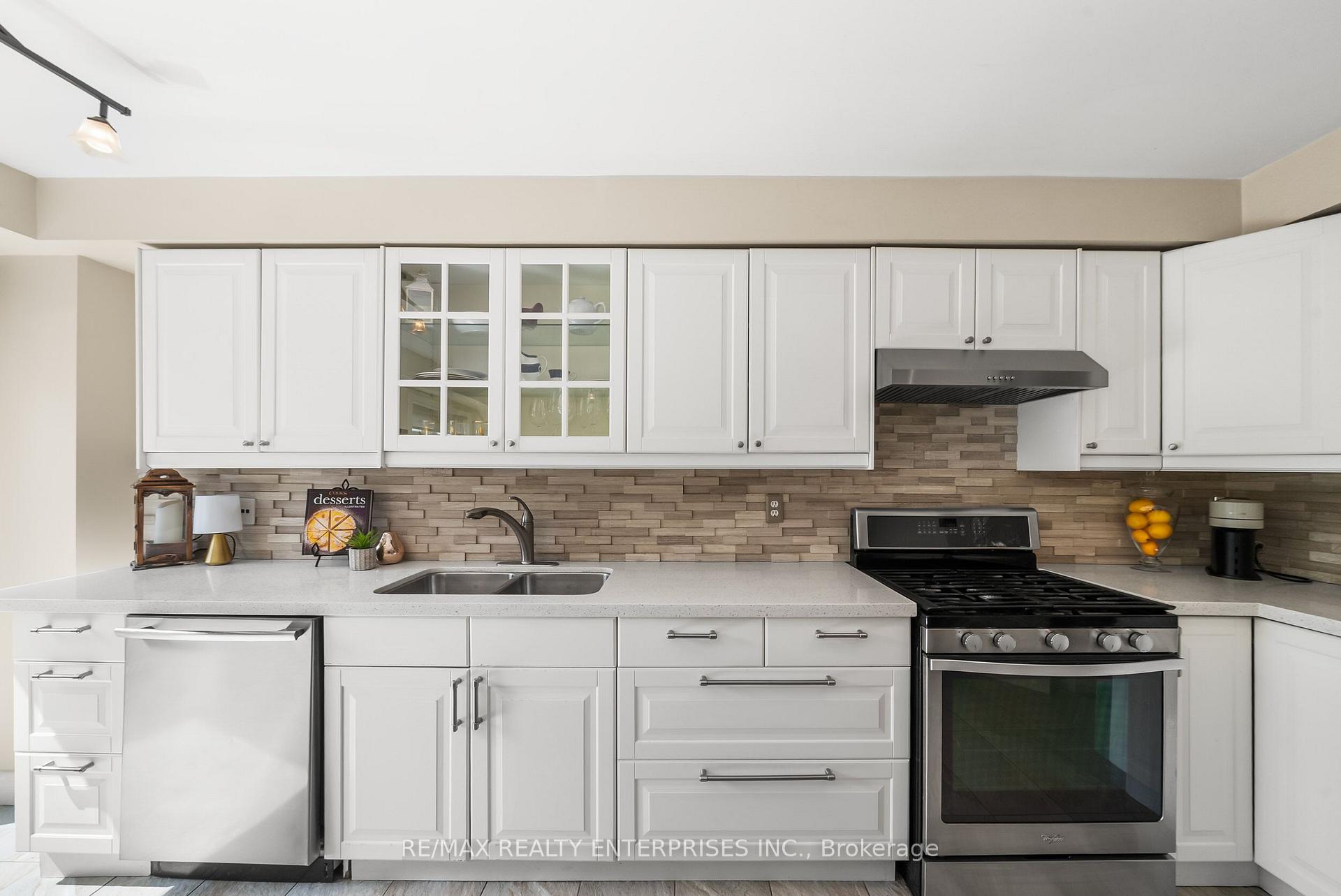 Photo 17 of 6916 Yarrow Avenue, Mississauga, Lisgar — HOMEH