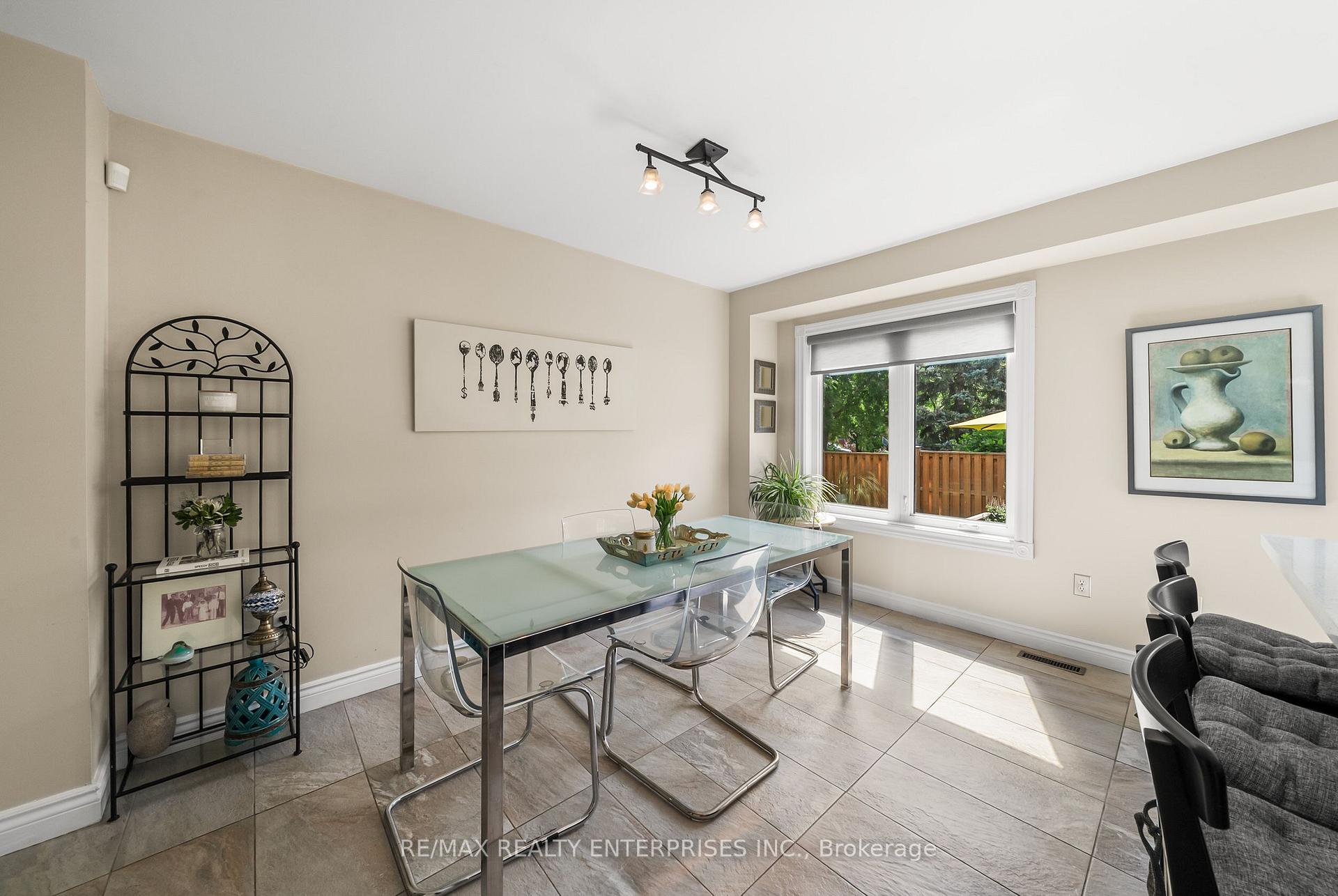 Photo 18 of 6916 Yarrow Avenue, Mississauga, Lisgar — HOMEH